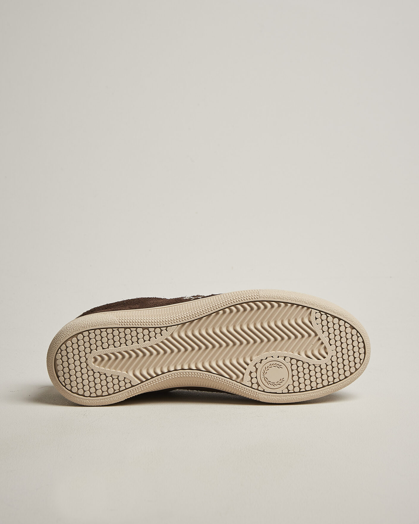 Mies | Tennarit | Fred Perry | Tennis Suede Sneaker Burnt Tobacco