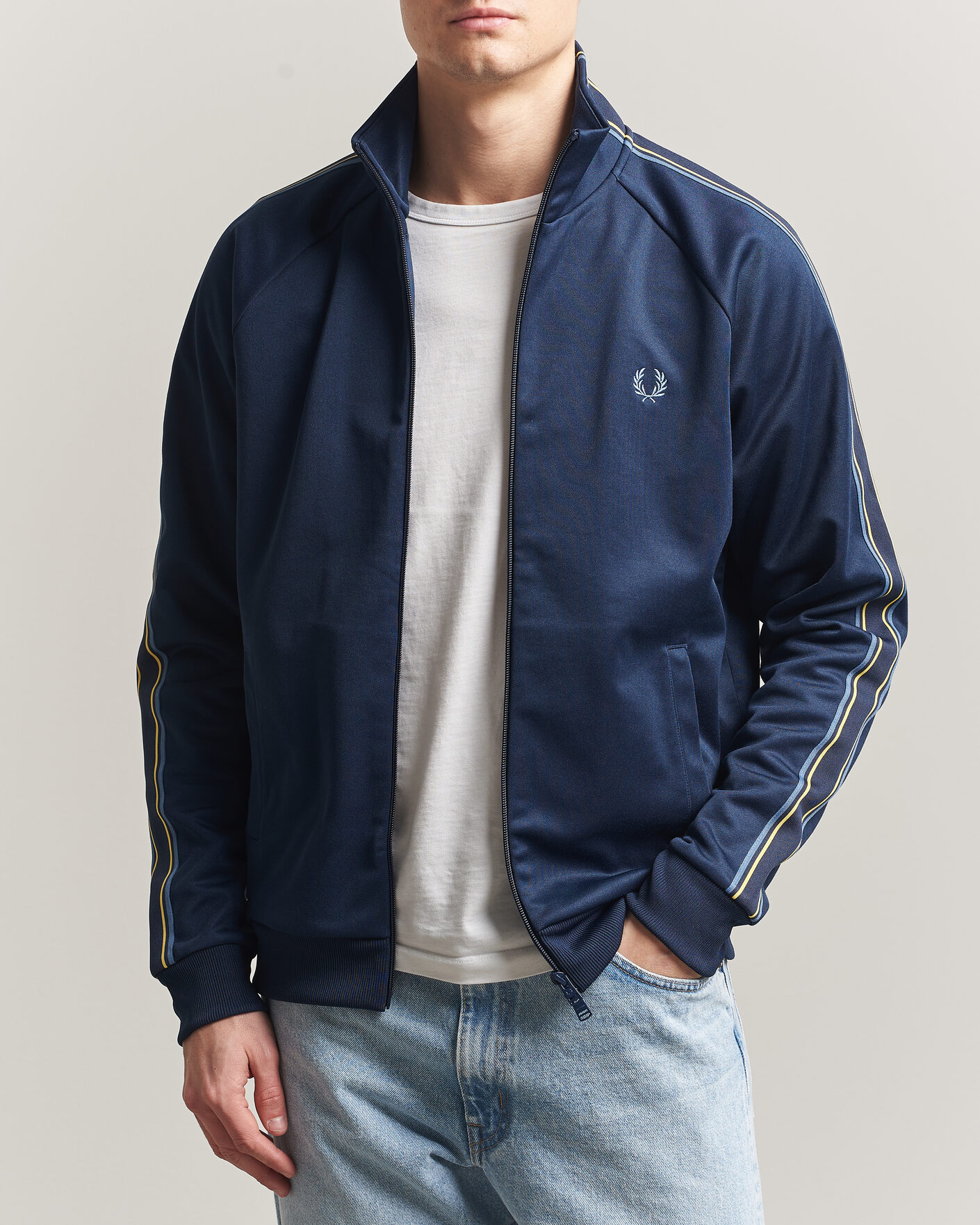 Mies | Puserot | Fred Perry | Tramline Taped Track Jacket Tennis Blue