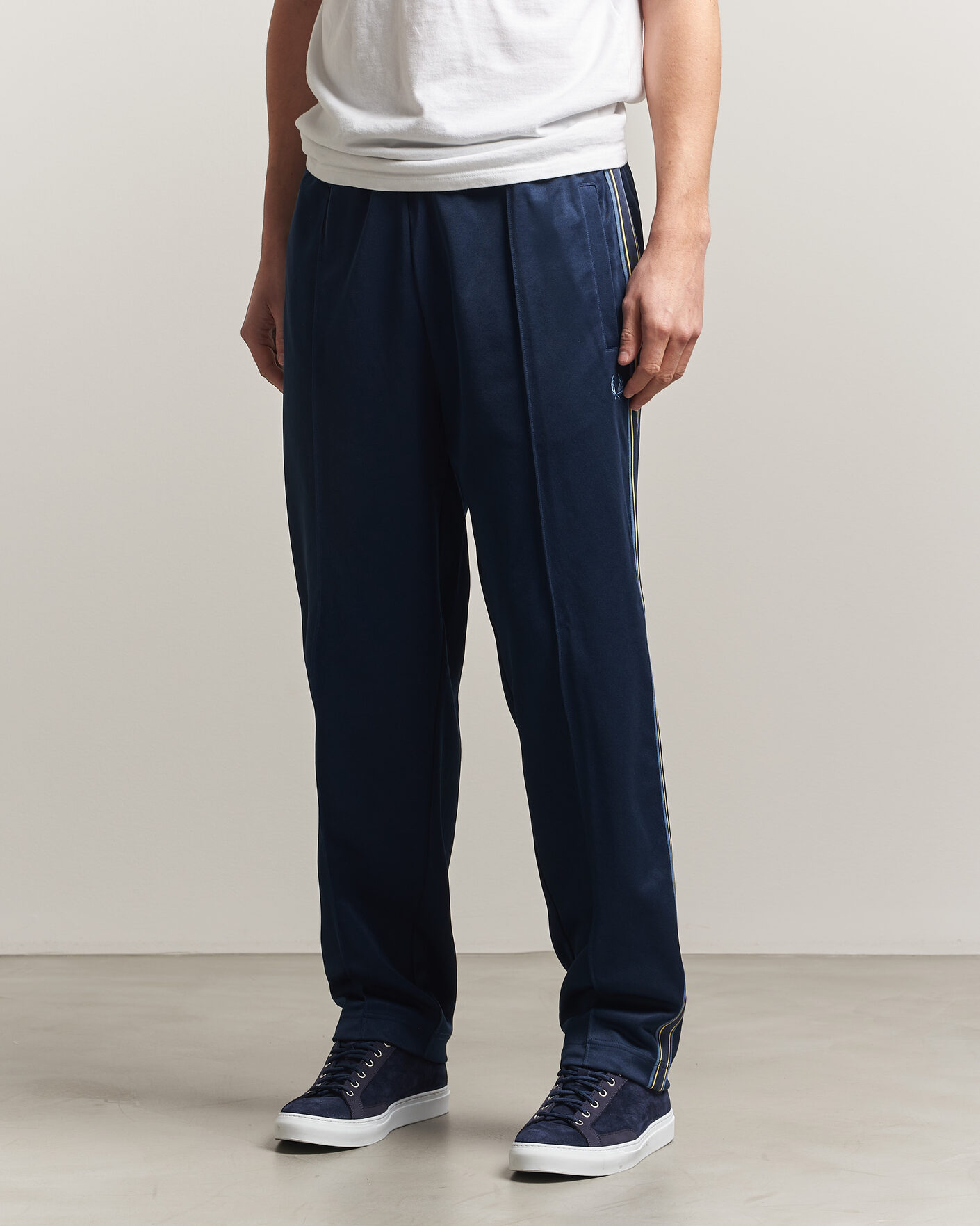 Mies | Housut | Fred Perry | Tramline Taped Track Pants Tennis Blue