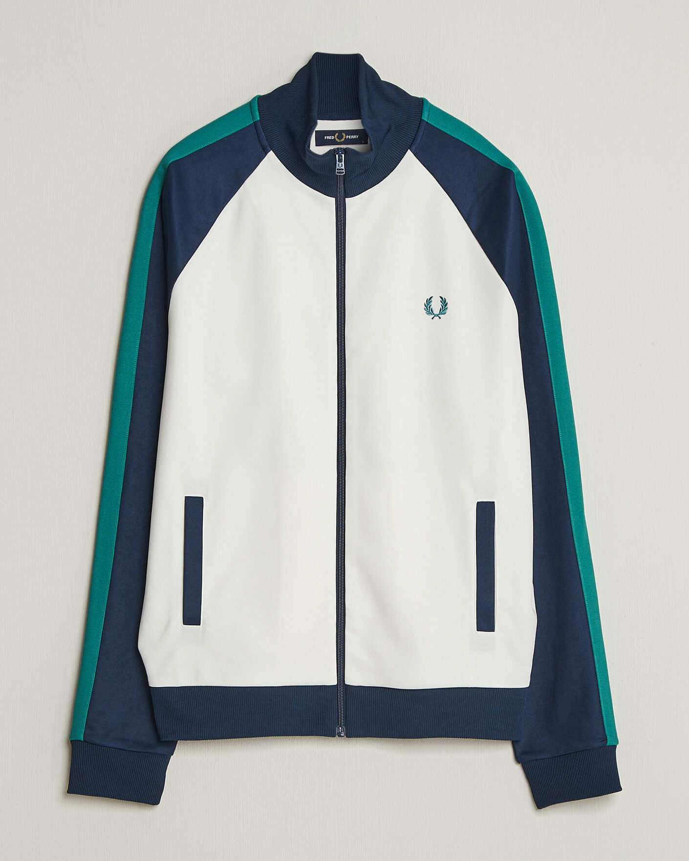 Mies | Puserot | Fred Perry | Contrast Sleeve Track Jacket Snow White