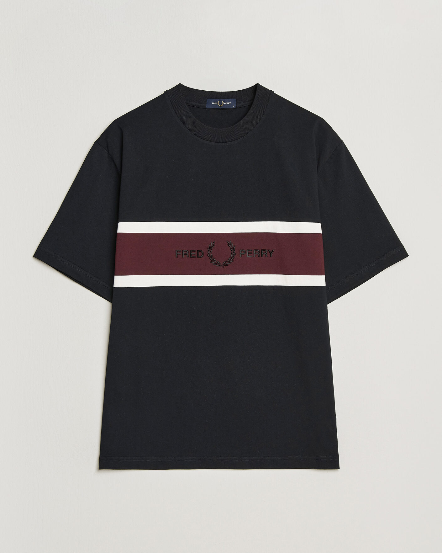Mies | T-paidat | Fred Perry | Embroidered Paneled T-Shirt Black