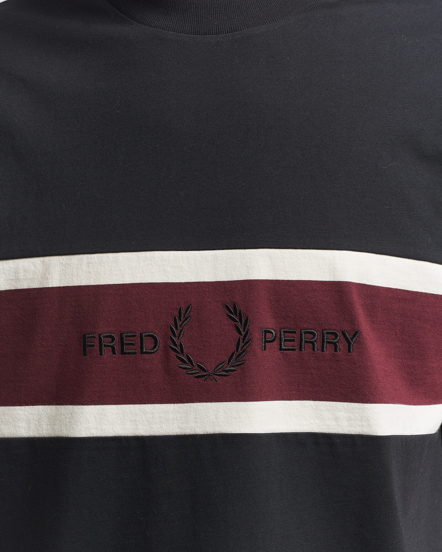 Mies | T-paidat | Fred Perry | Embroidered Paneled T-Shirt Black