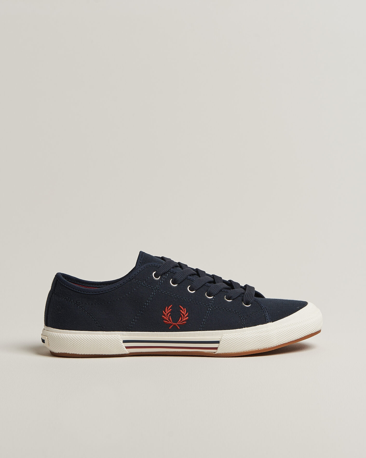 Mies | Tennarit | Fred Perry | B708 Vintage Tennis Sneaker Navy