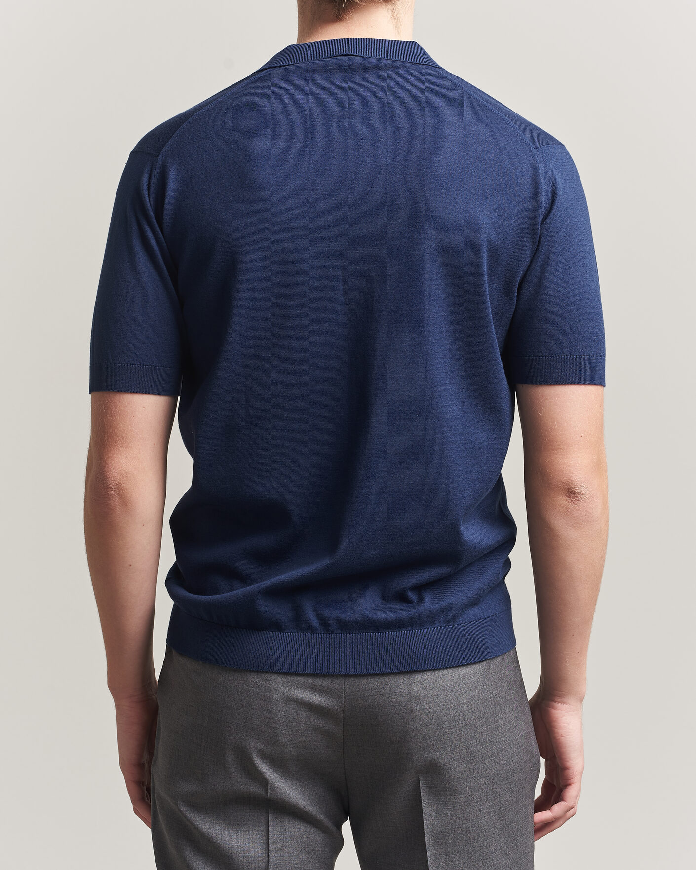 Mies | Pikeet | John Smedley | Noah Open Collar Sea Island Polo French Navy