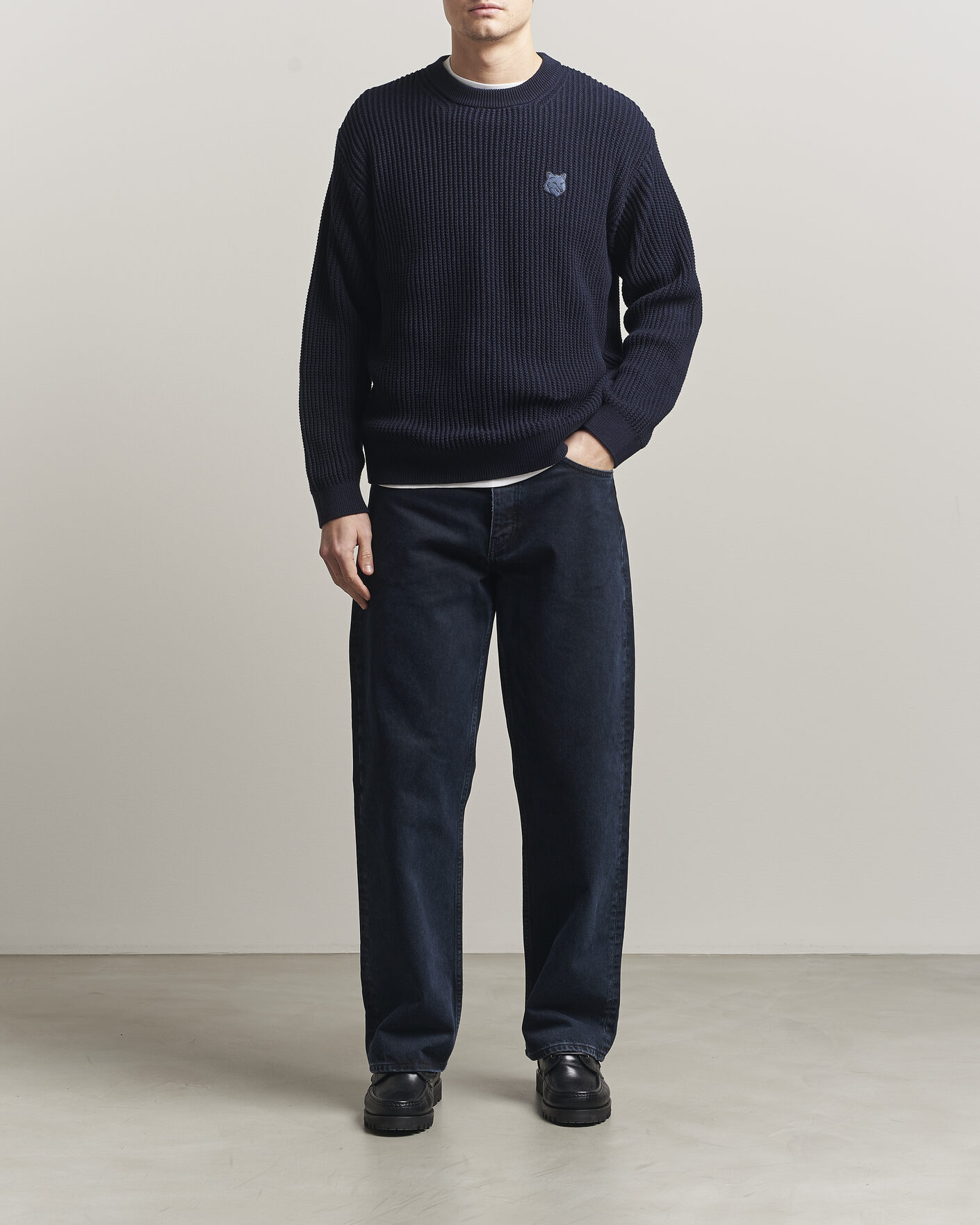 Mies | Puserot | Maison Kitsuné | Tonal Fox Head Rib Knitted Sweater Navy