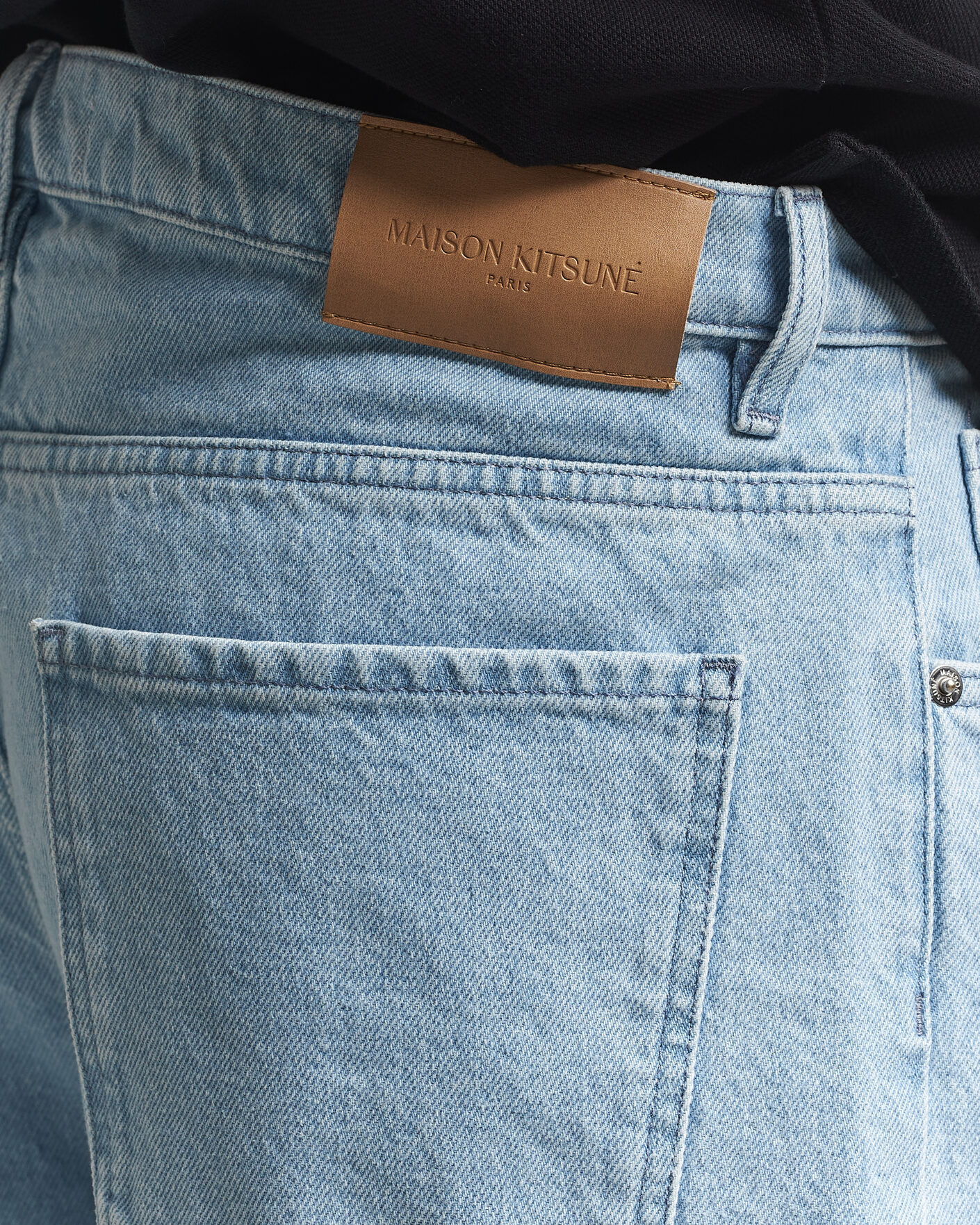 Mies | Housut | Maison Kitsuné | Wide Fit Jeans Light Washed Indigo