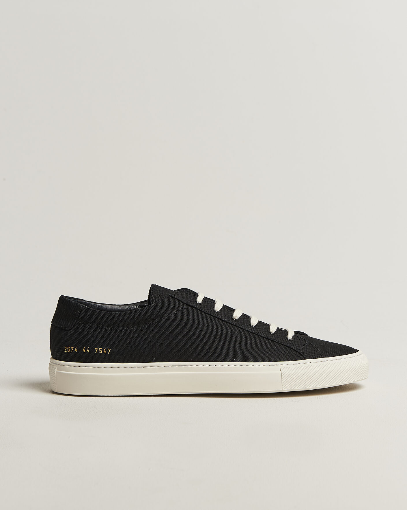 Mies | Tennarit | Common Projects | Original Achilles Canvas Sneaker Black