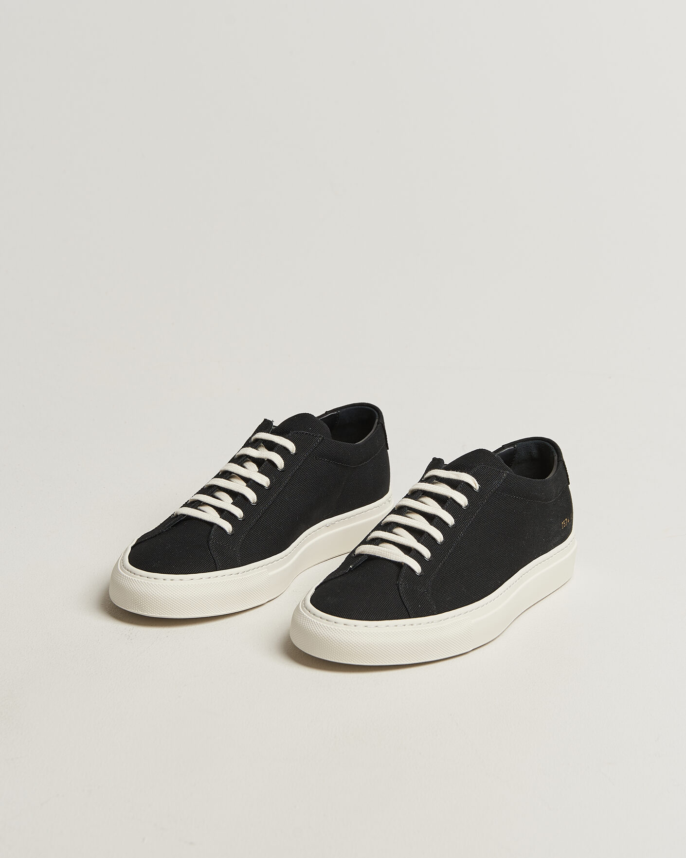 Mies | Tennarit | Common Projects | Original Achilles Canvas Sneaker Black