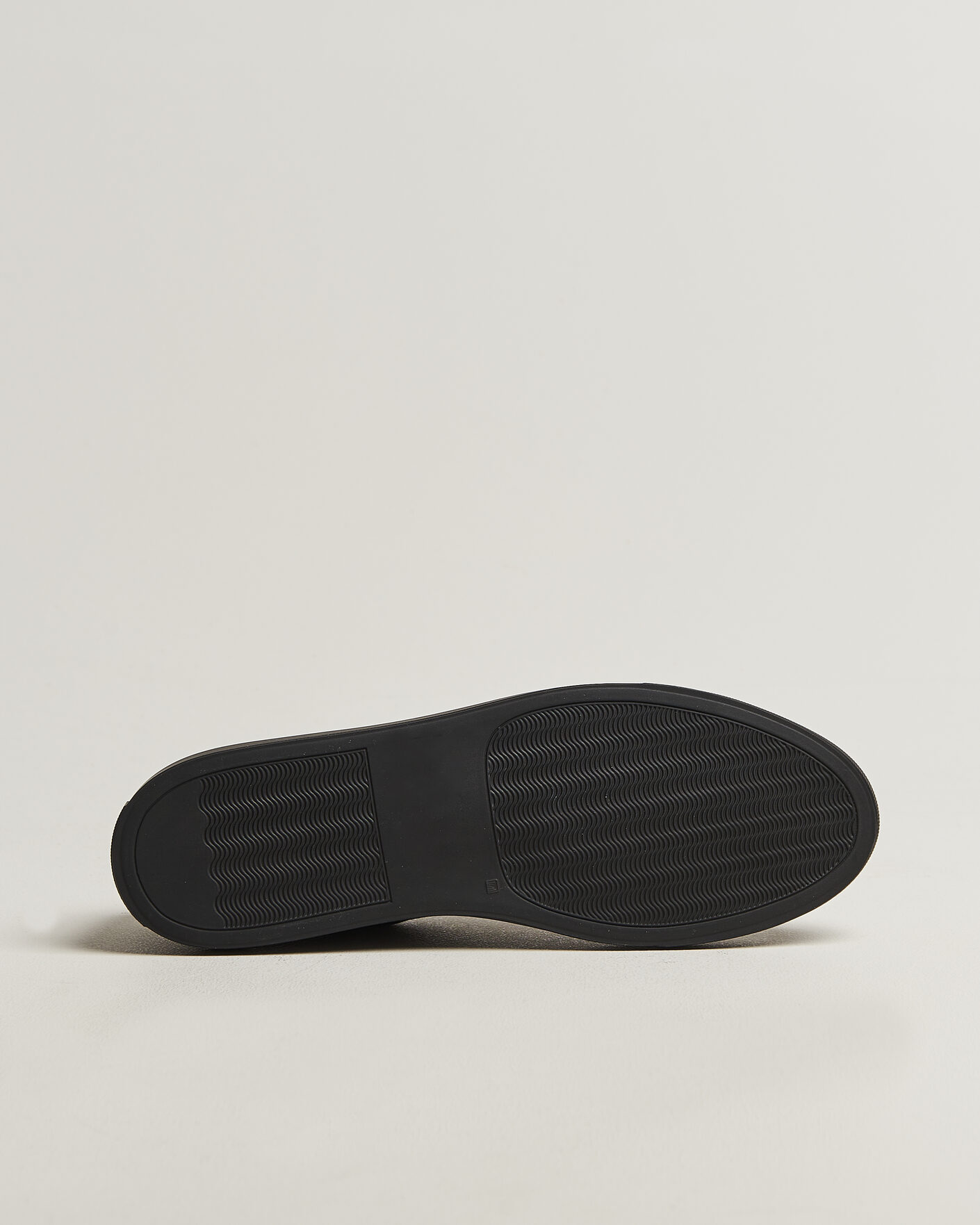 Mies | Tennarit | Common Projects | Original Achilles Suede Sneaker Off Black