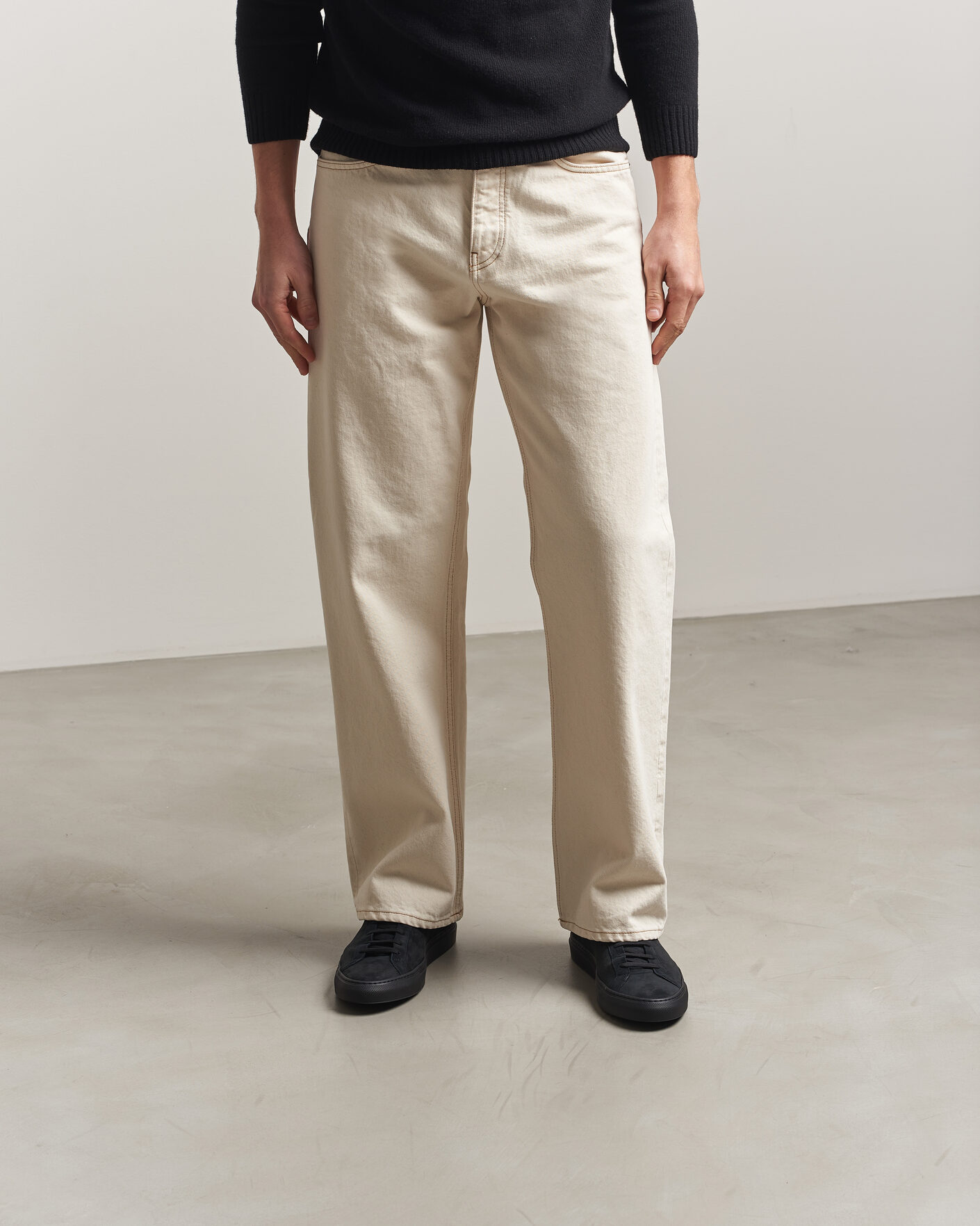 Mies | Tennarit | Common Projects | Original Achilles Suede Sneaker Off Black