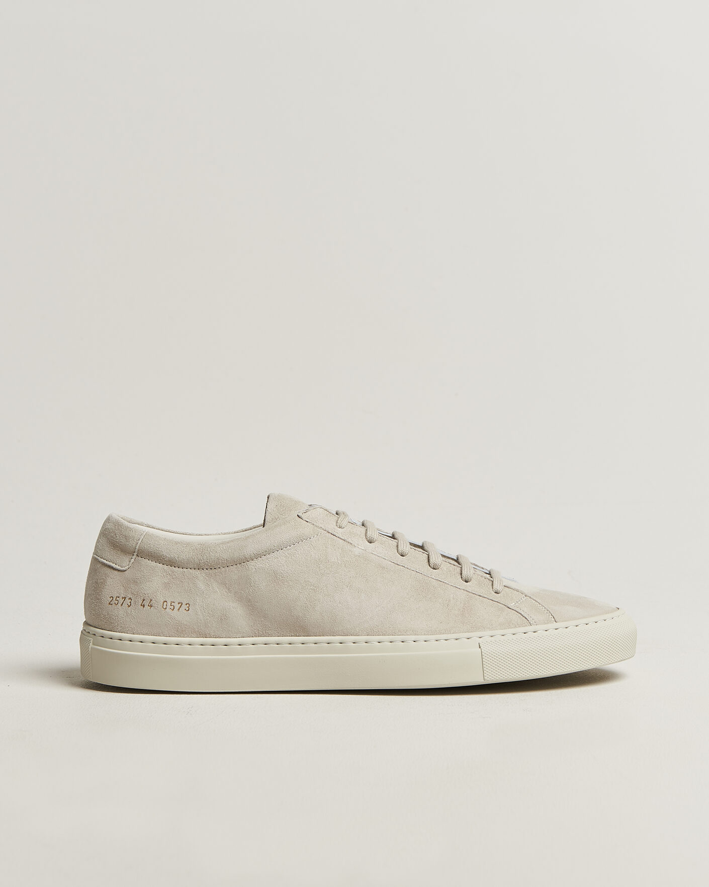 Mies | Tennarit | Common Projects | Original Achilles Suede Sneaker Light Grey
