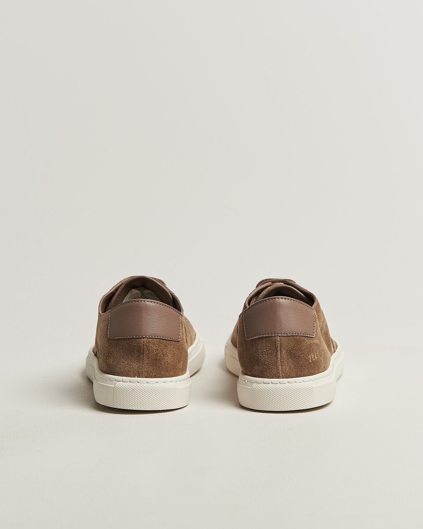 Mies | Tennarit | Common Projects | BBall Slim Deconstructed Suede Sneaker Taupe