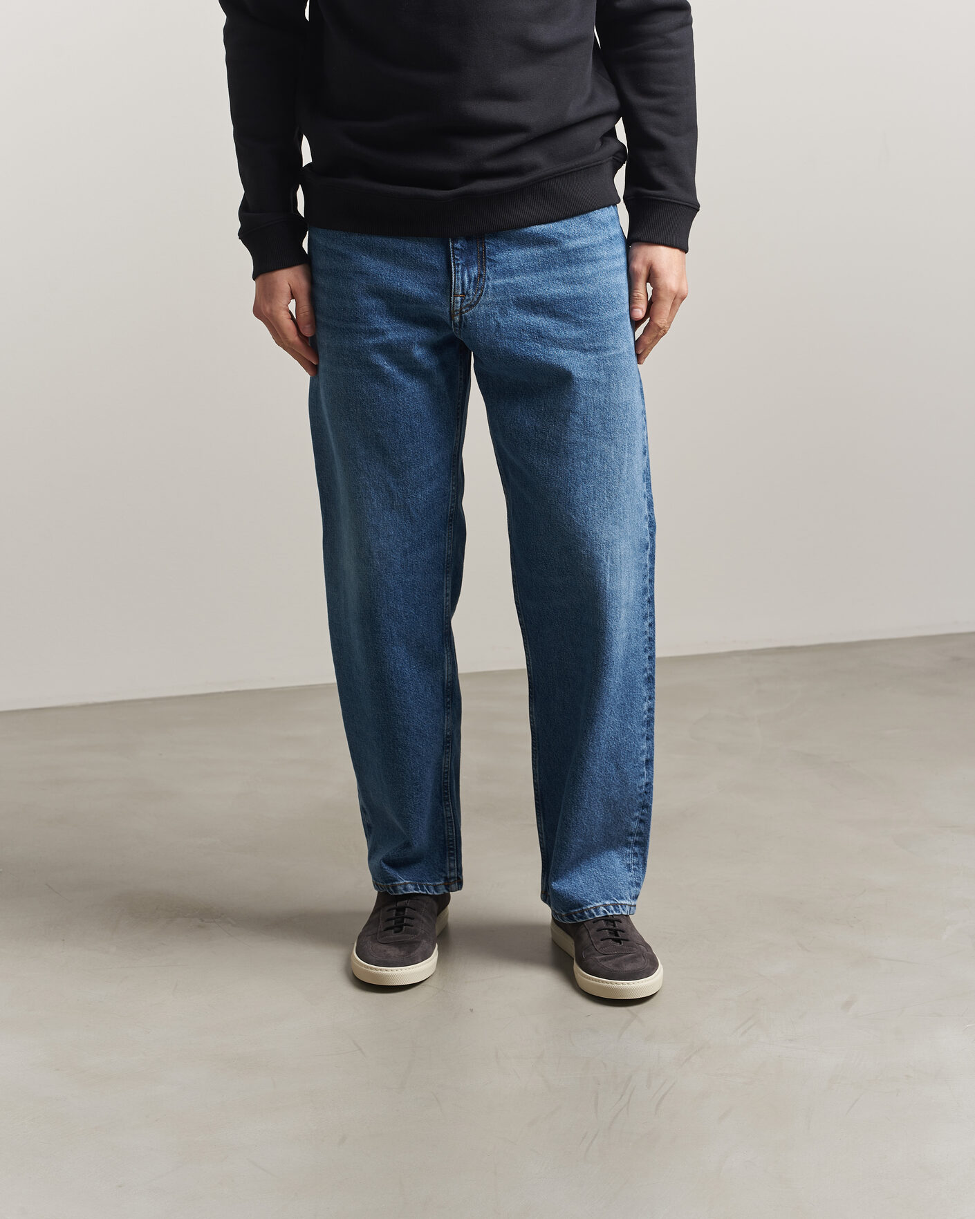 Mies | Tennarit | Common Projects | BBall Slim Deconstructed Suede Sneaker Off Black