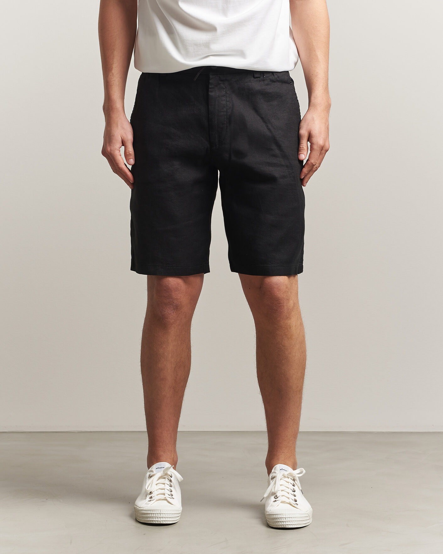 Mies | Shortsit | BOSS ORANGE | Tapered Linen Drawstring Shorts Black