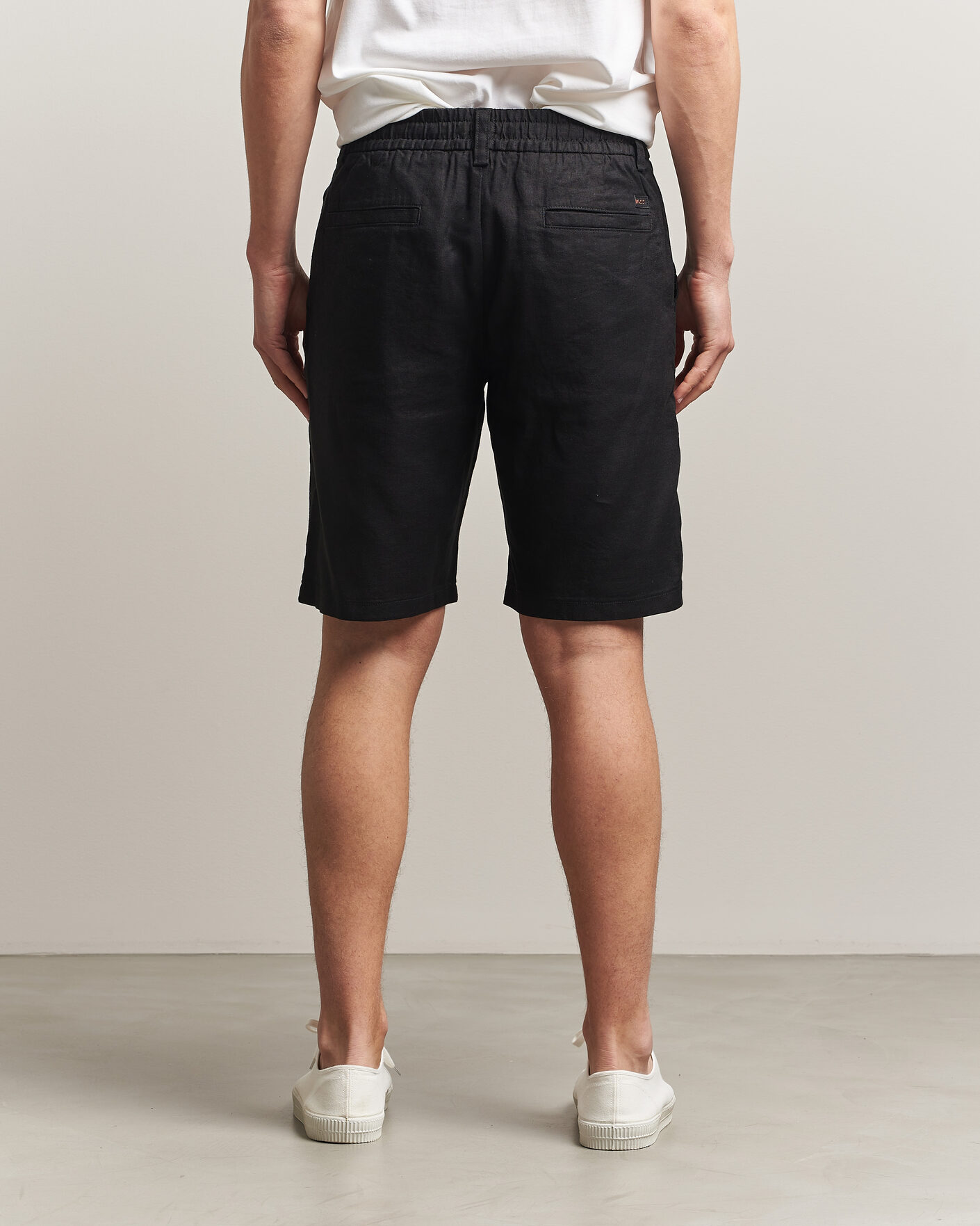 Mies | Shortsit | BOSS ORANGE | Tapered Linen Drawstring Shorts Black