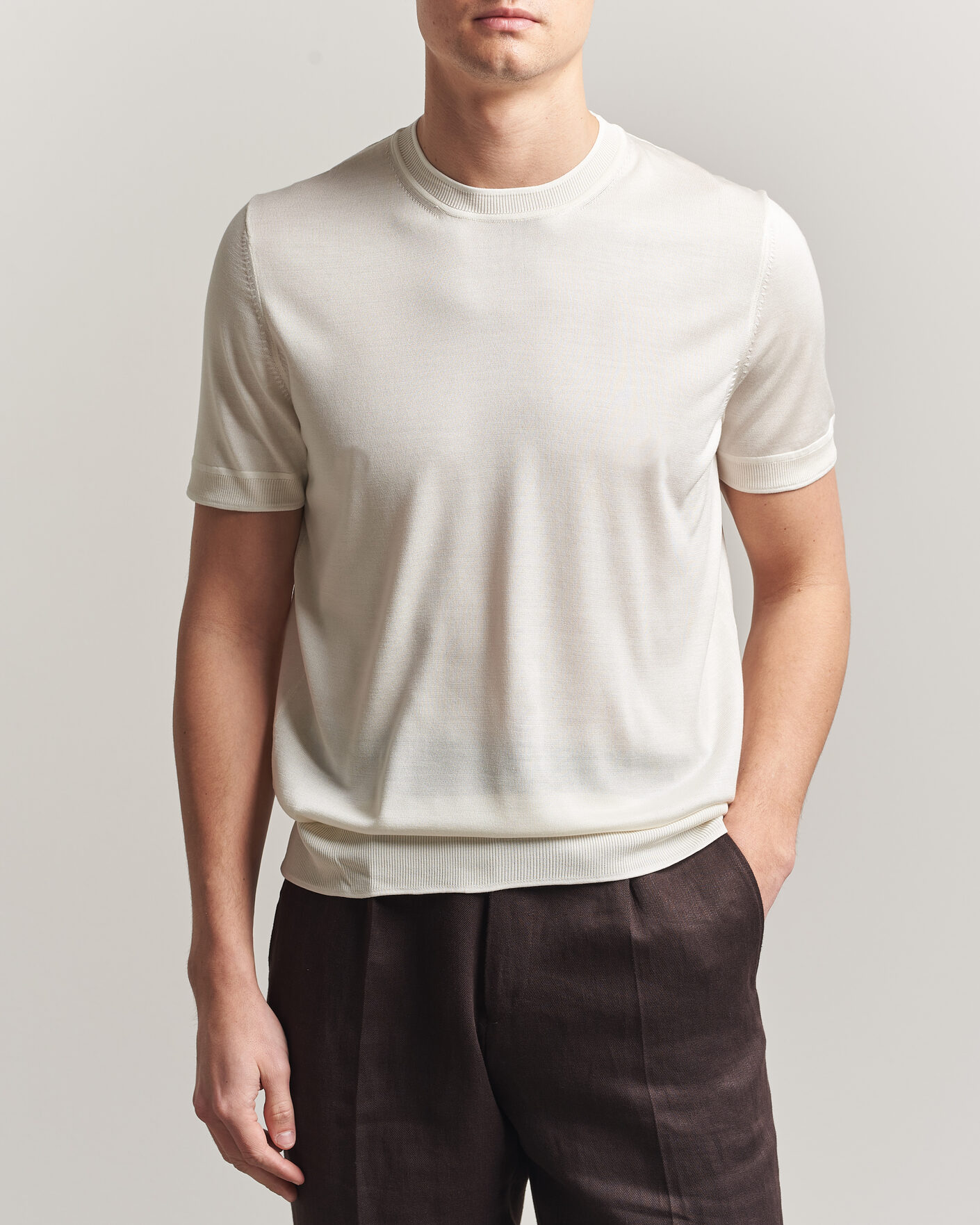 Mies | T-paidat | BOSS CAMEL | Nottano Silk Knitted T-Shirt Open White