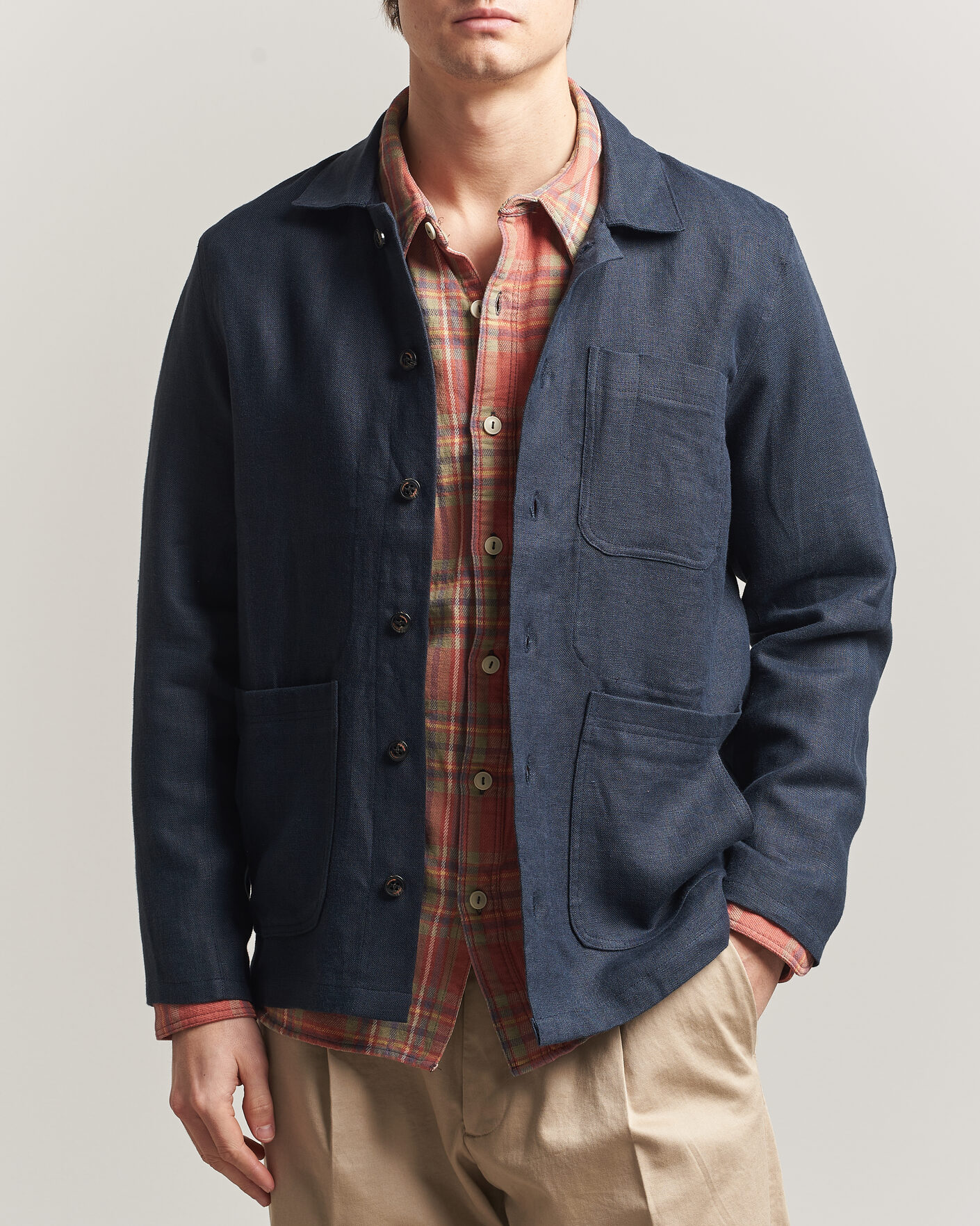 Mies | Kauluspaidat | Peregrine | Windsor Linen Shacket Navy