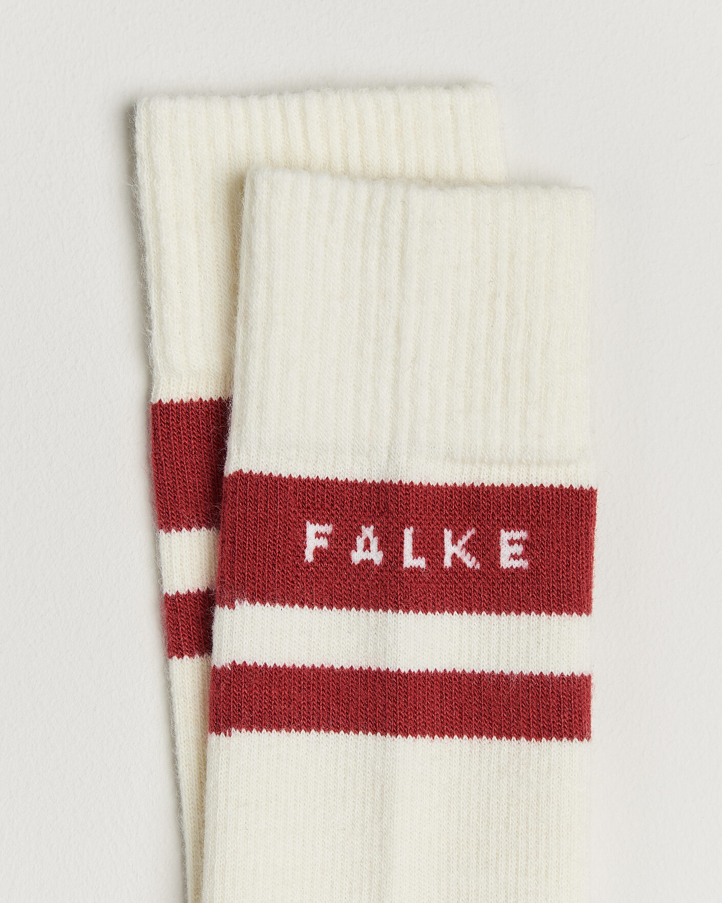 Mies | Alusvaatteet | Falke Sport | TK2 Explore Trekking Socks White/Red