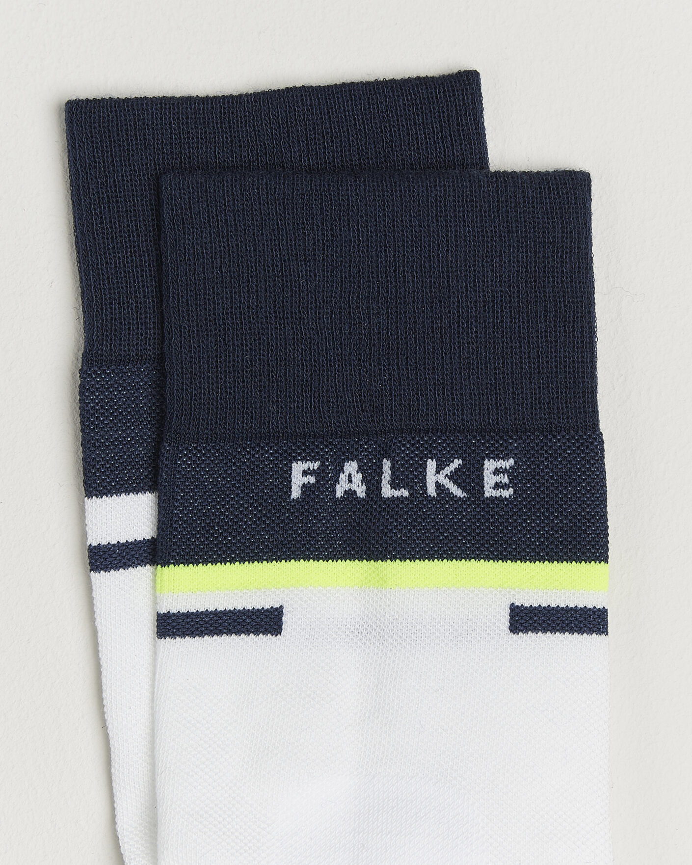 Mies | Alusvaatteet | Falke Sport | RU Compression Stabilizing Running Socks White