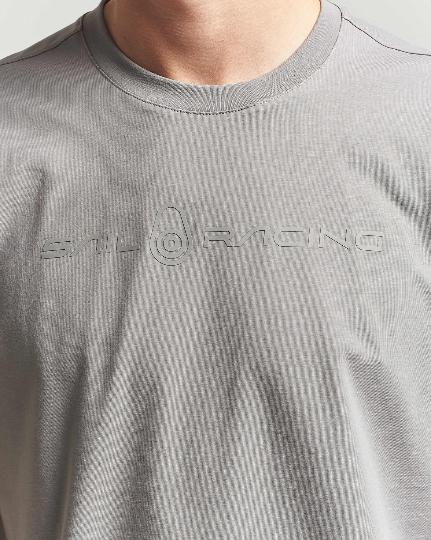 Mies | T-paidat | Sail Racing | Bowman Monochrome T-Shirt Oyster