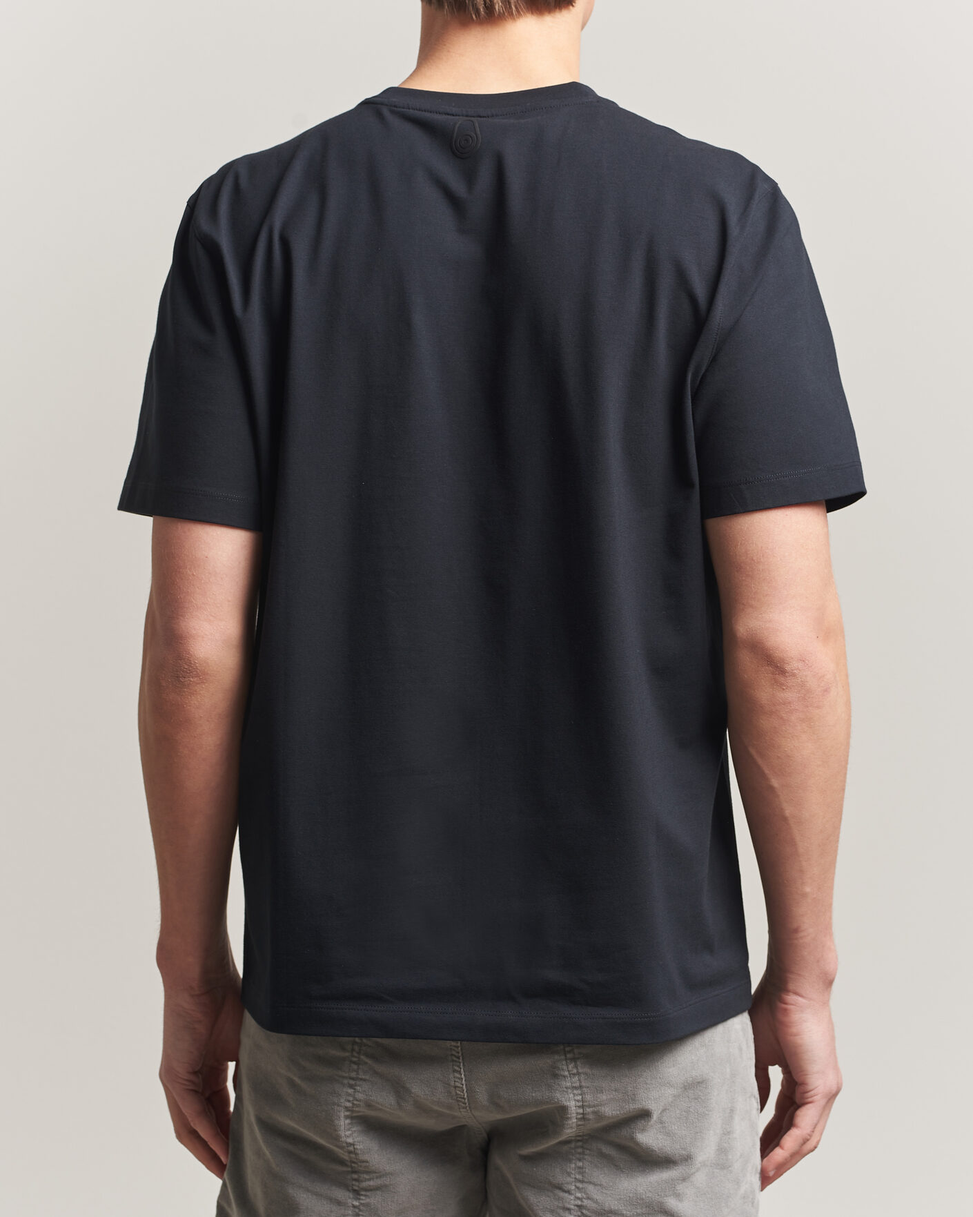Mies | T-paidat | Sail Racing | Bowman Monochrome T-Shirt Carbon