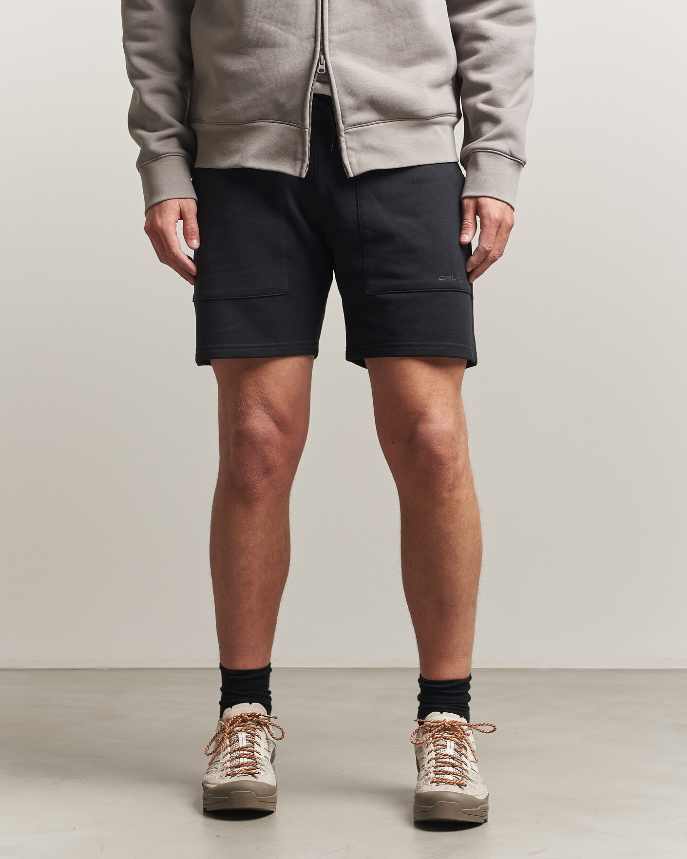Mies | Shortsit | Sail Racing | Bowman Monochrome Sweatshorts Carbon