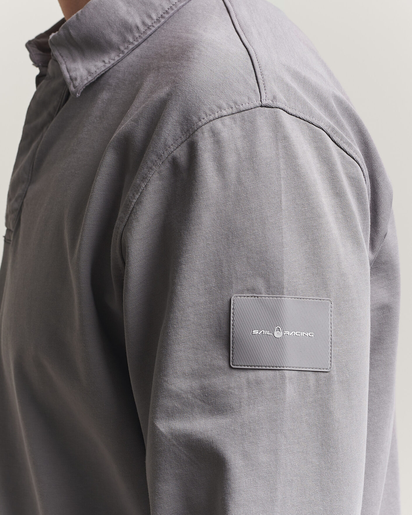 Mies | Puserot | Sail Racing | Wind Pigment Dyed Rugger Frost Grey