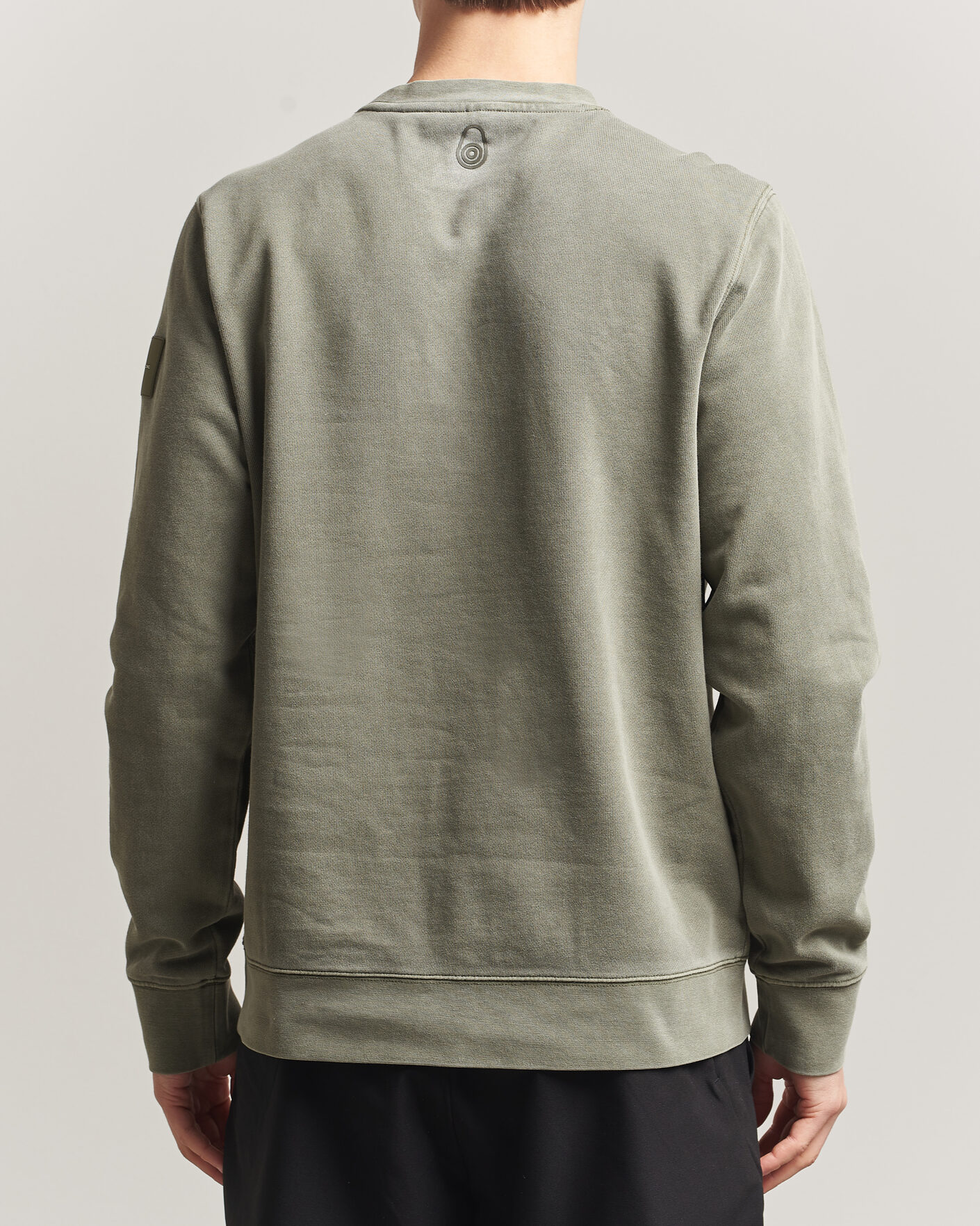 Mies | Puserot | Sail Racing | Wind Pigment Dyed Sweatshirt Mud Green