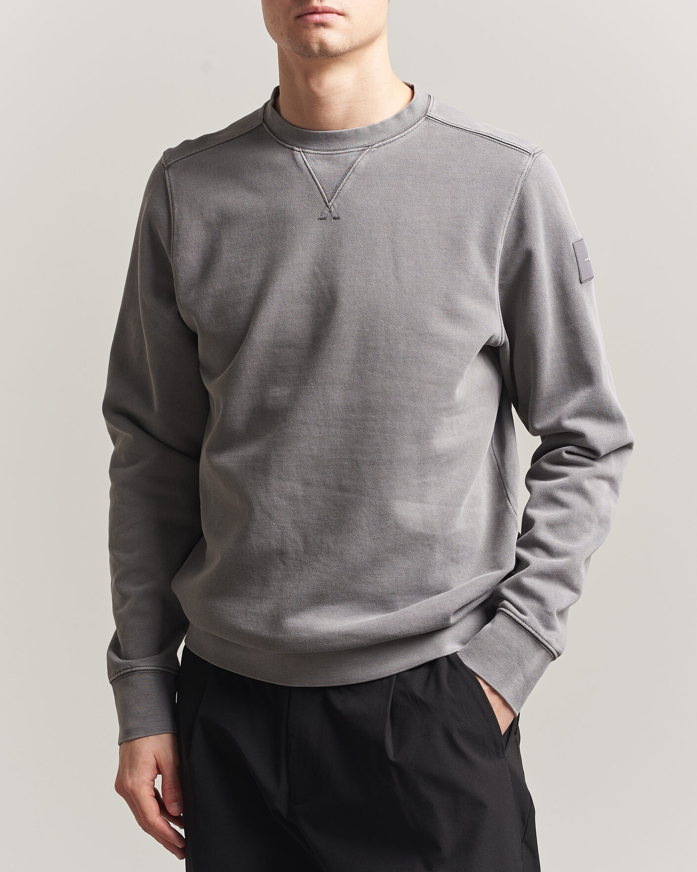 Mies | Puserot | Sail Racing | Wind Pigment Dyed Sweatshirt Frost Grey