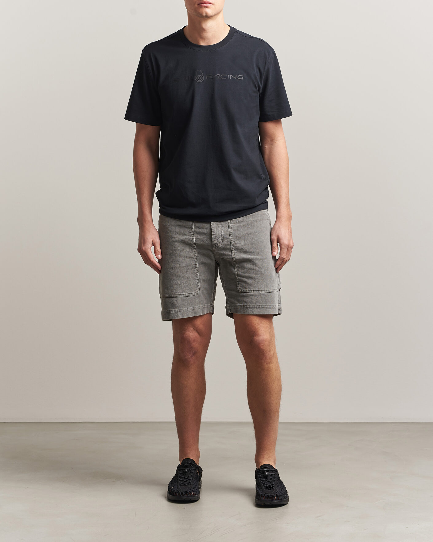 Mies | Shortsit | Sail Racing | Grinder Corduroy Shorts Oyster