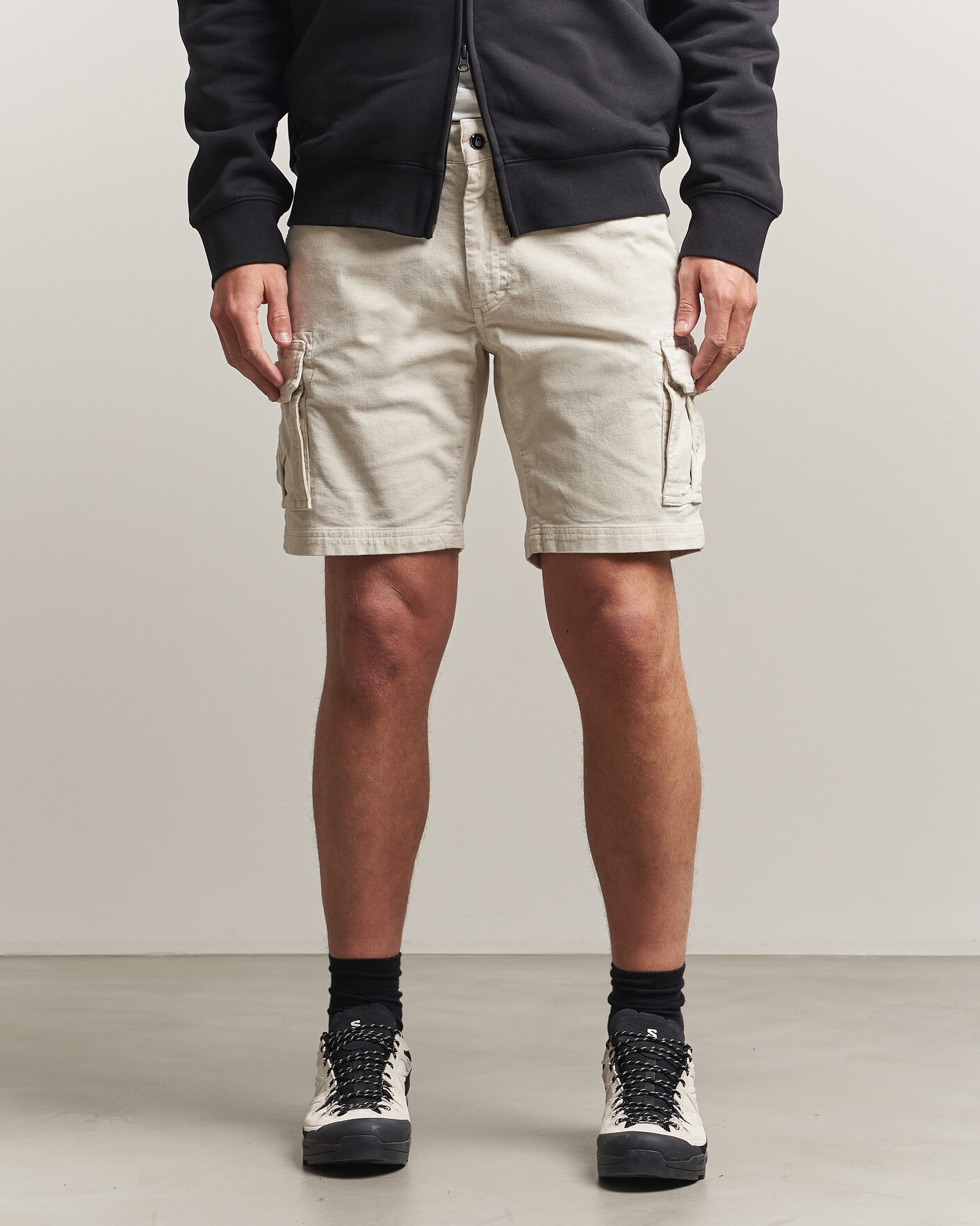 Mies | Shortsit | Sail Racing | Grinder Corduroy Cargo Shorts Sand