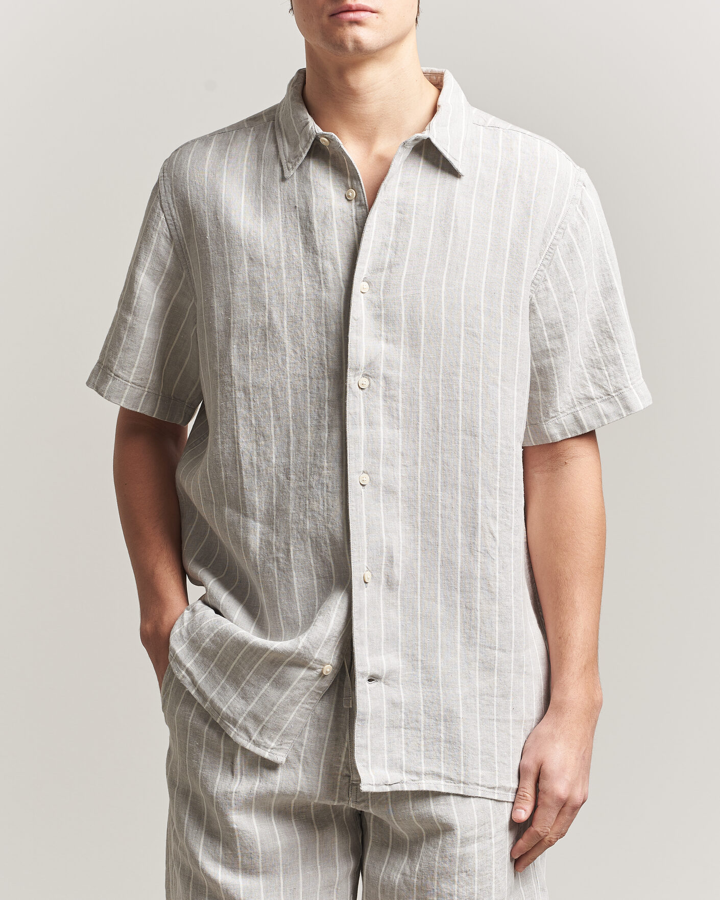Mies | Kauluspaidat | KnowledgeCotton Apparel | Striped Linen Resort Shirt Grey