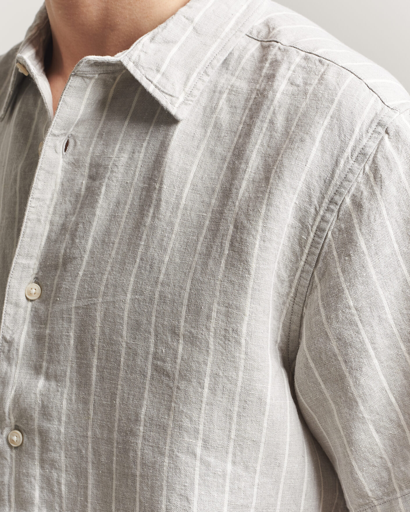 Mies | Kauluspaidat | KnowledgeCotton Apparel | Striped Linen Resort Shirt Grey