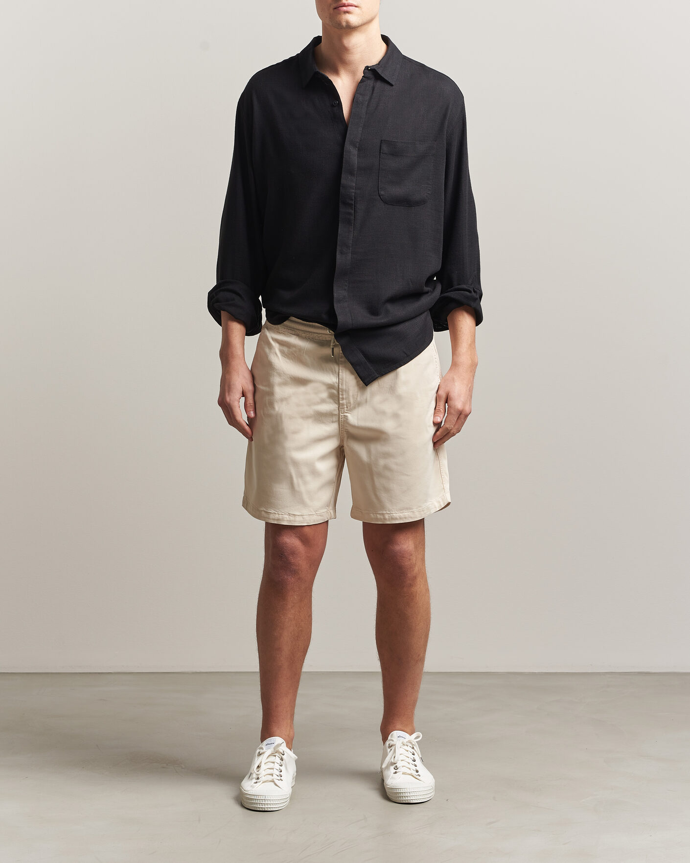 Mies | Kauluspaidat | KnowledgeCotton Apparel | Linen/Lycell Relaxed Long Sleeve Shirt Black