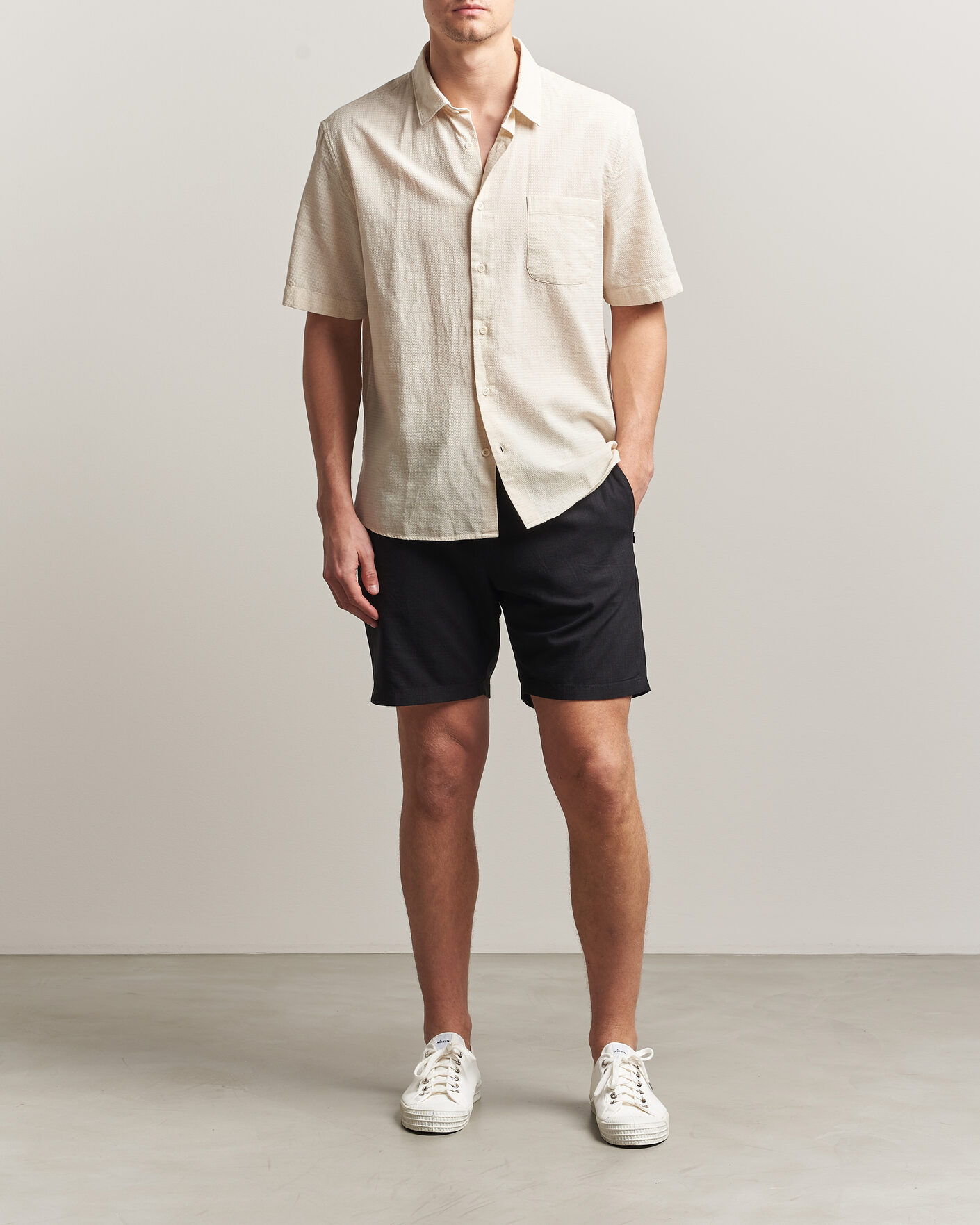 Mies | Shortsit | KnowledgeCotton Apparel | Loose Linen/Viscose Shorts Black