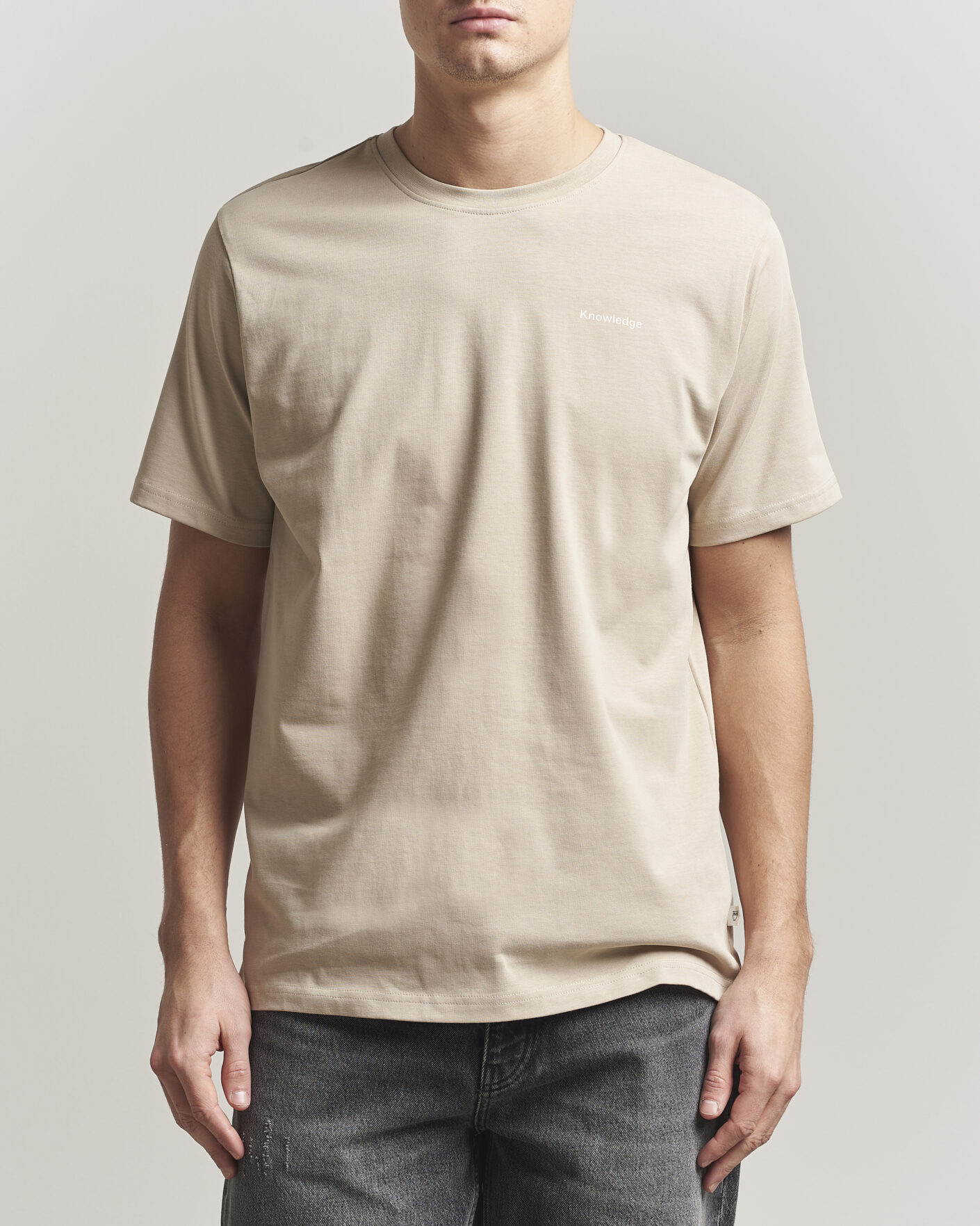 Mies | T-paidat | KnowledgeCotton Apparel | Back Print T-Shirt Light Feather Grey