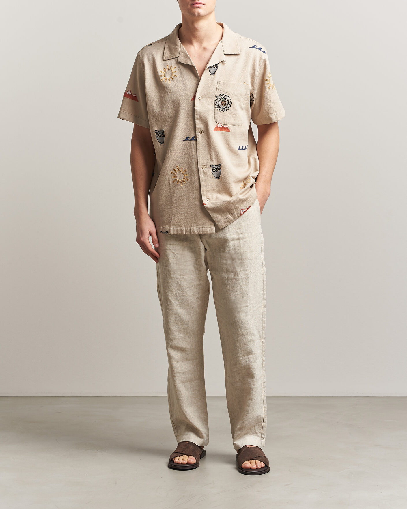 Mies | Kauluspaidat | KnowledgeCotton Apparel | Relaxed Embroidery Shirt Light Feather Grey