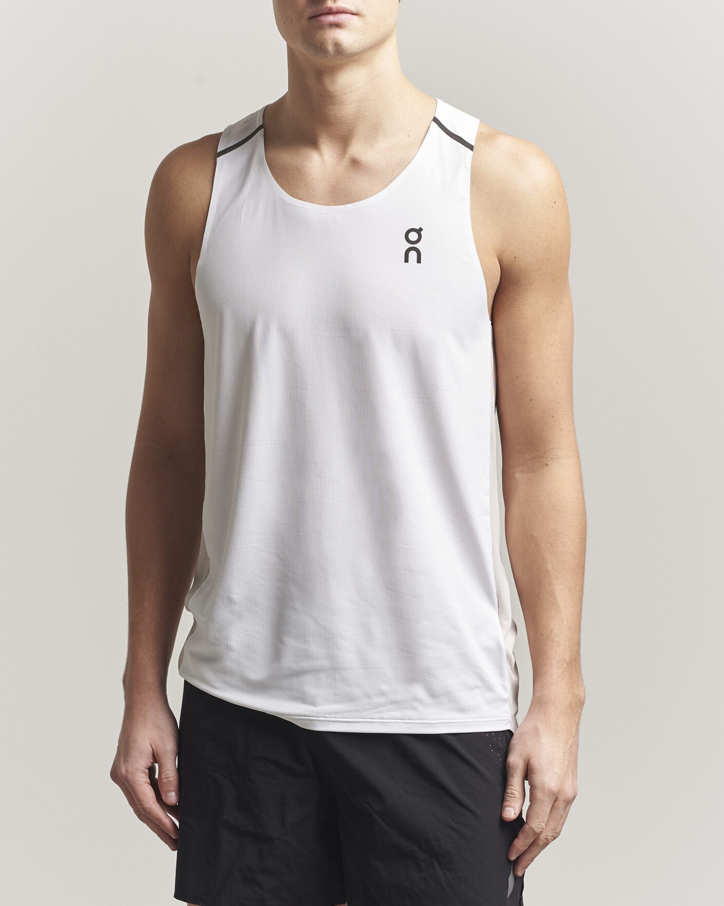 Mies | T-paidat | On | Performance Tank White/Silver