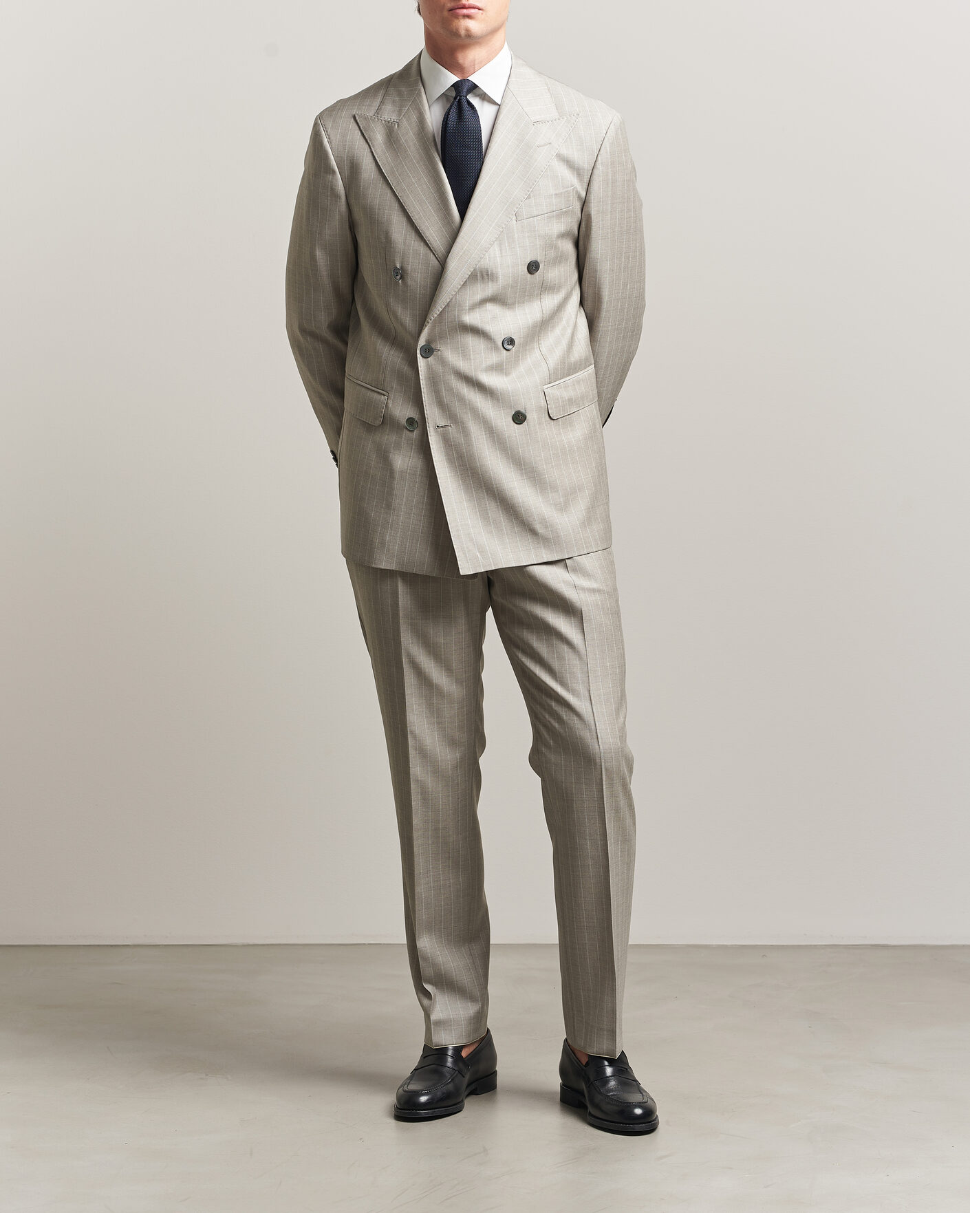 Mies | Housut | Oscar Jacobson | Delon Striped Wool Trousers Beige