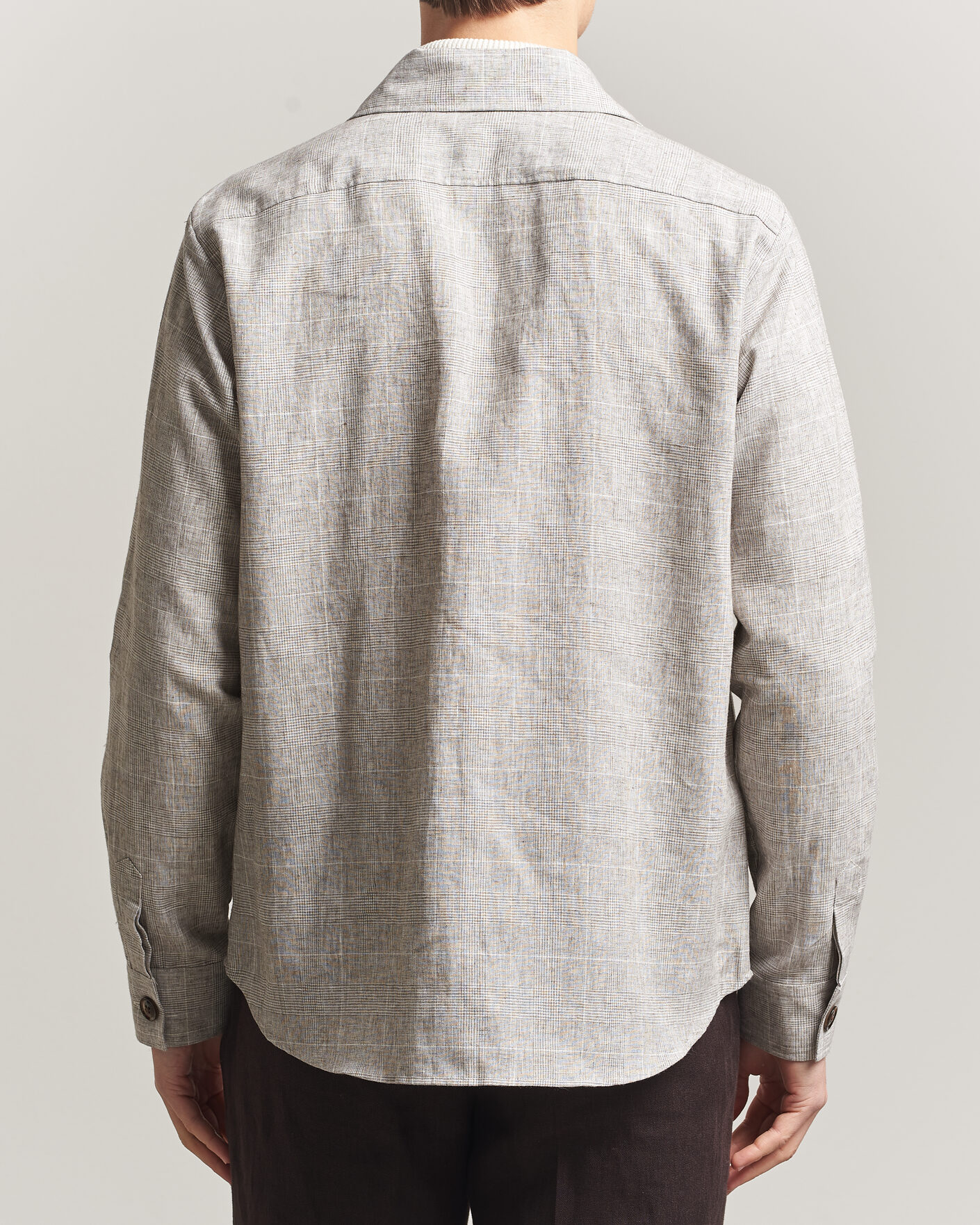Mies | Kauluspaidat | Oscar Jacobson | Magnus Checked Linen Overshirt Beige