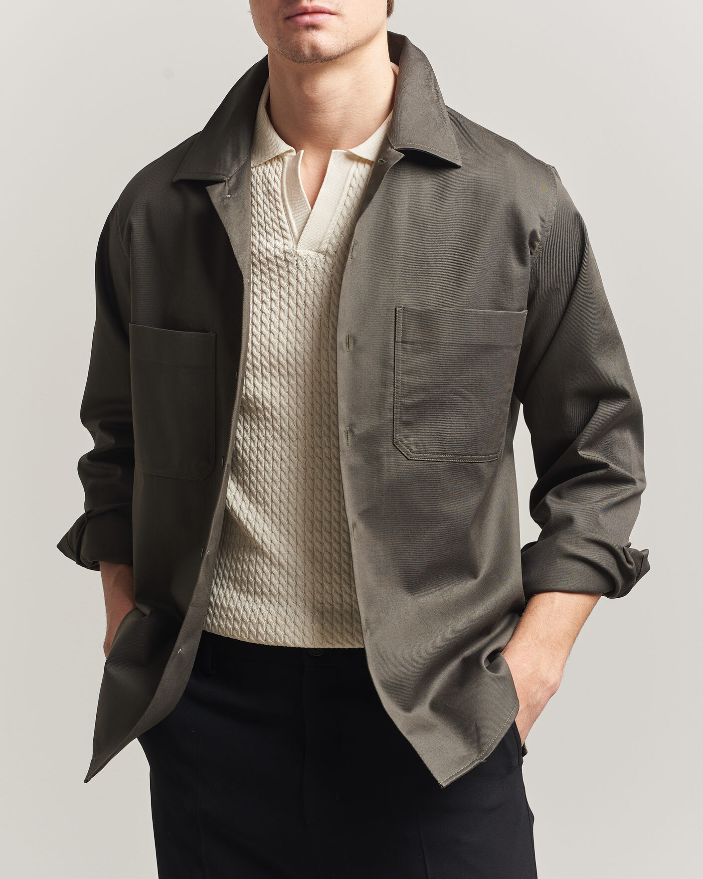 Mies | Kauluspaidat | Oscar Jacobson | Straight Fit Bowling Collar Cotton Shirt Olive