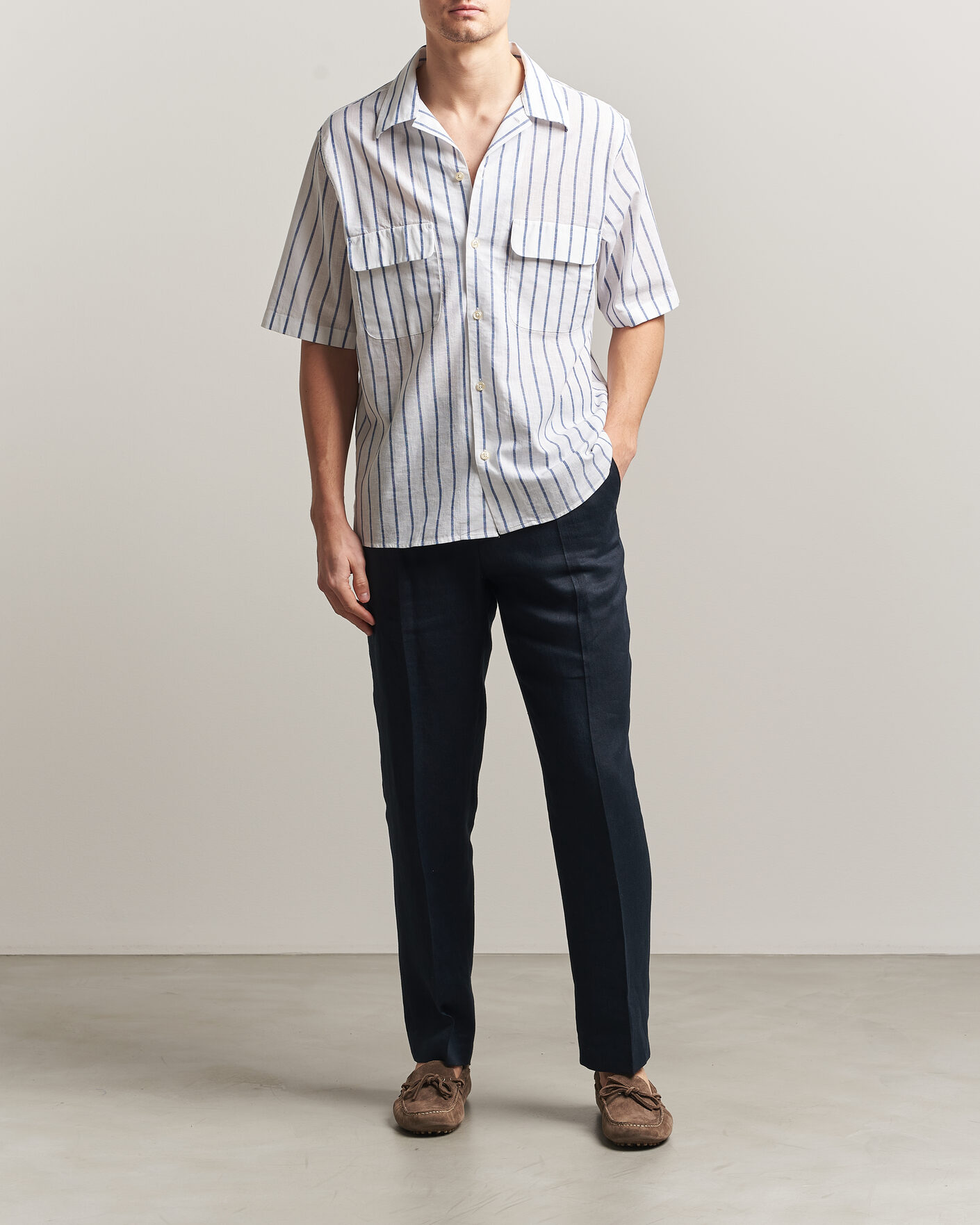 Mies | Kauluspaidat | Oscar Jacobson | Striped Short Sleeve Linen Shirt Navy/White