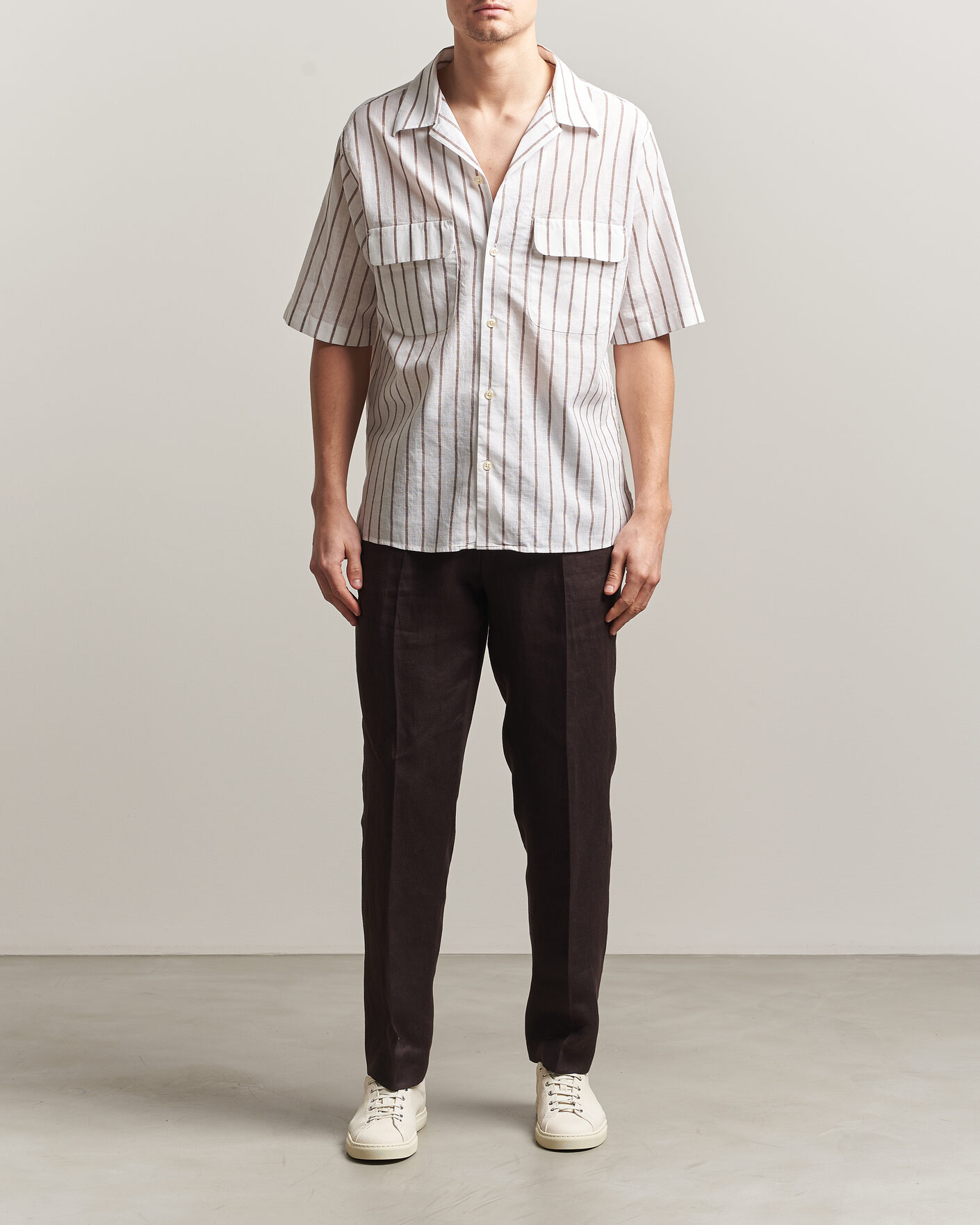 Mies | Kauluspaidat | Oscar Jacobson | Striped Short Sleeve Linen Shirt Brown/White