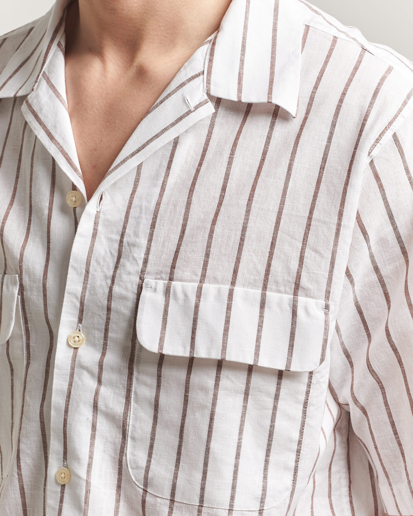 Mies | Kauluspaidat | Oscar Jacobson | Striped Short Sleeve Linen Shirt Brown/White
