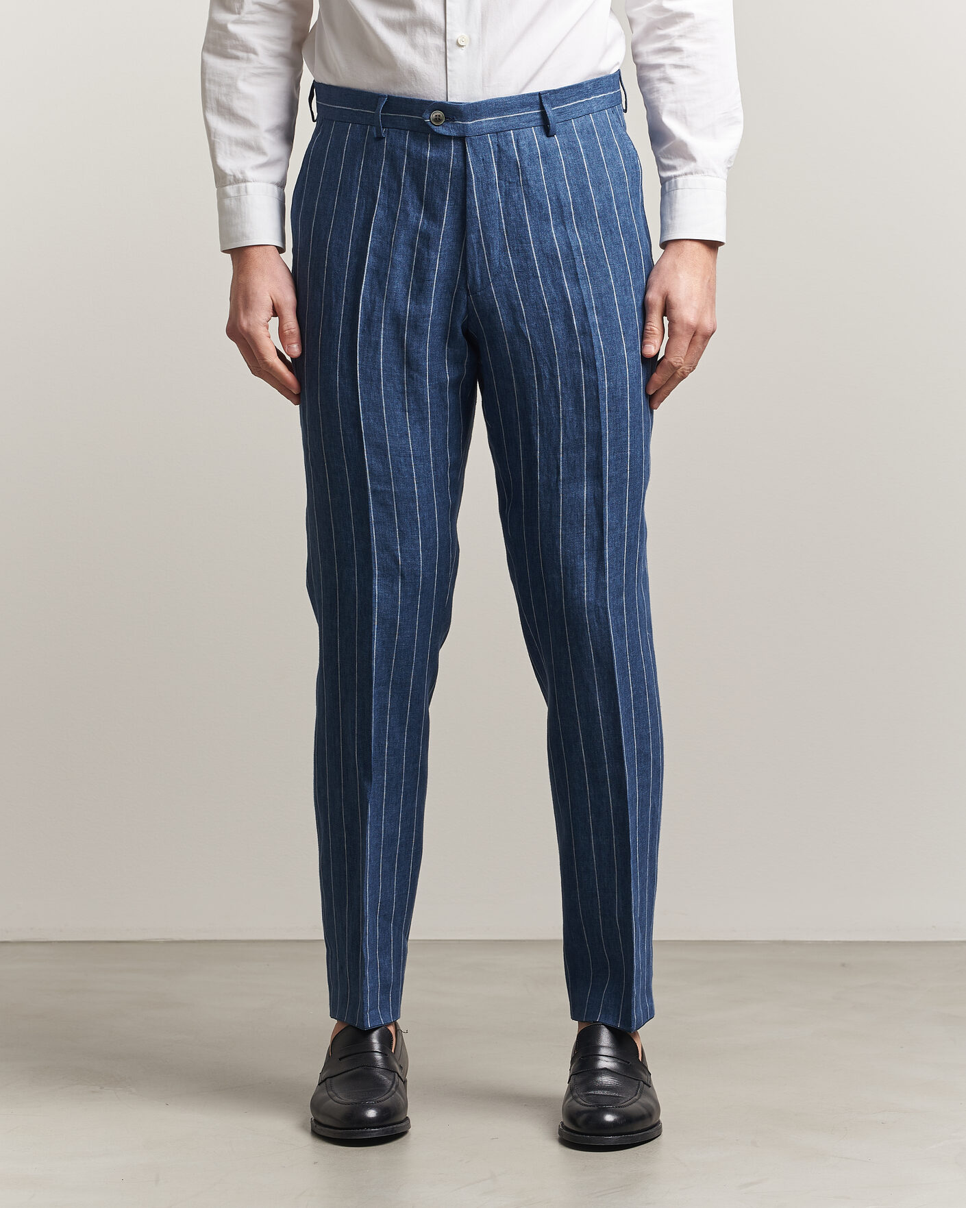 Mies | Housut | Oscar Jacobson | Dandy Striped Linen Trousers Blue