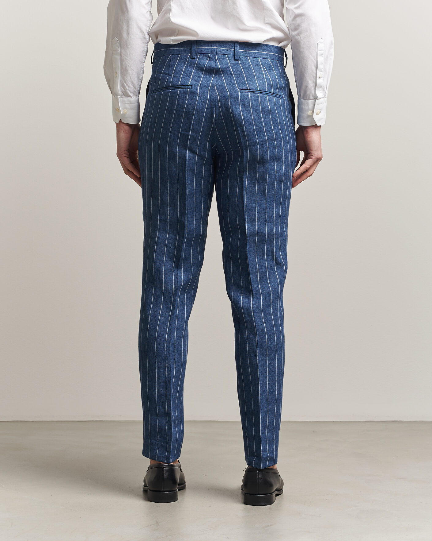 Mies | Housut | Oscar Jacobson | Dandy Striped Linen Trousers Blue