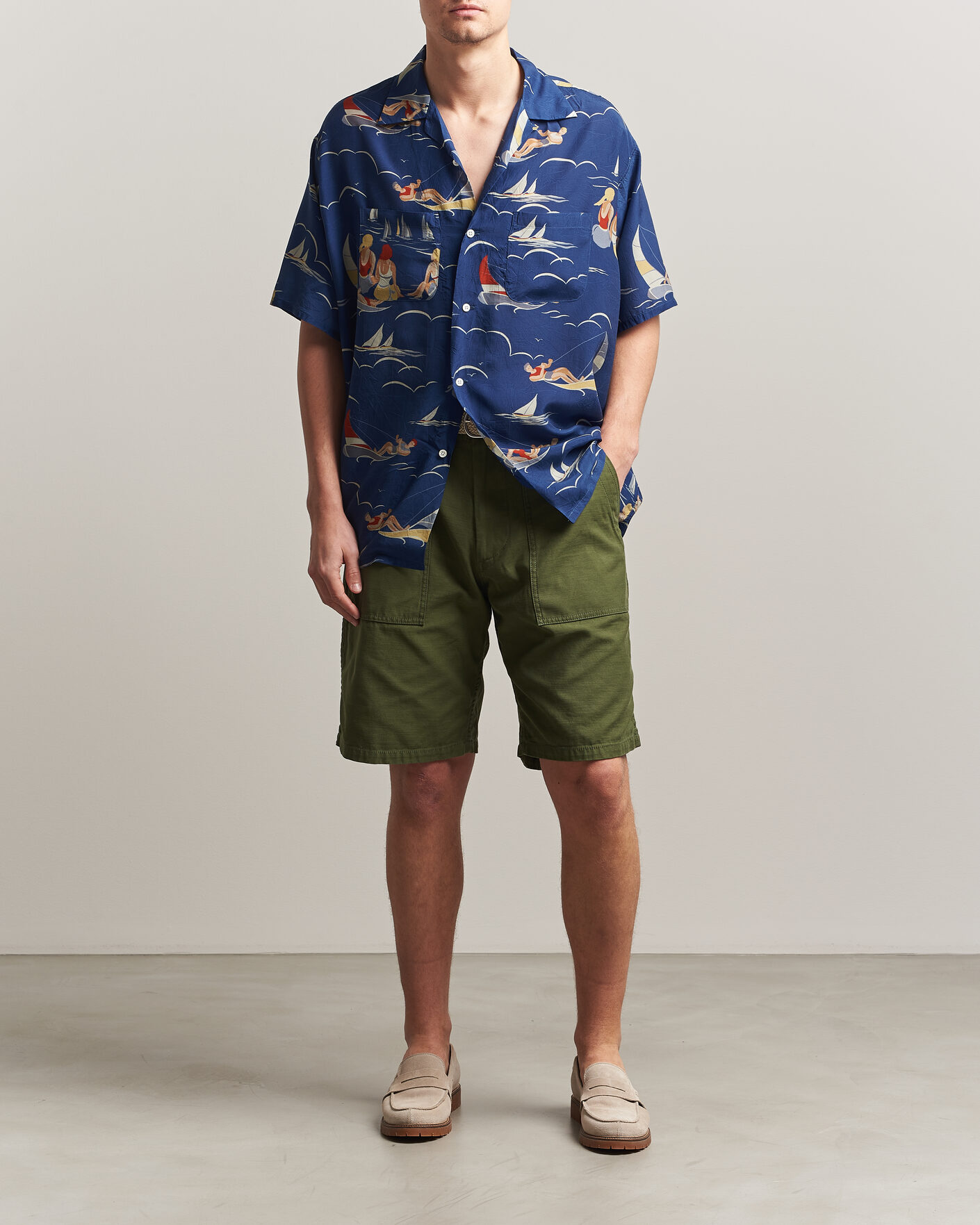 Mies | Kauluspaidat | BEAMS PLUS | Holiday Print Camp Shirt Navy