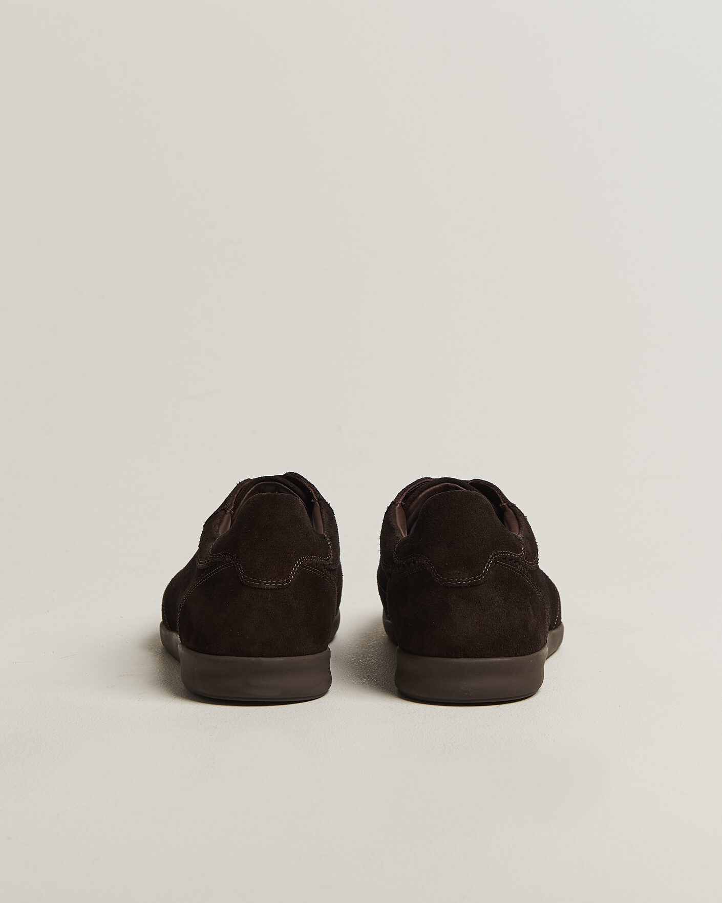Mies | Tennarit | Loake Shoemakers | Loake 1880 Mayfair Suede Dress Sneaker Dark Brown