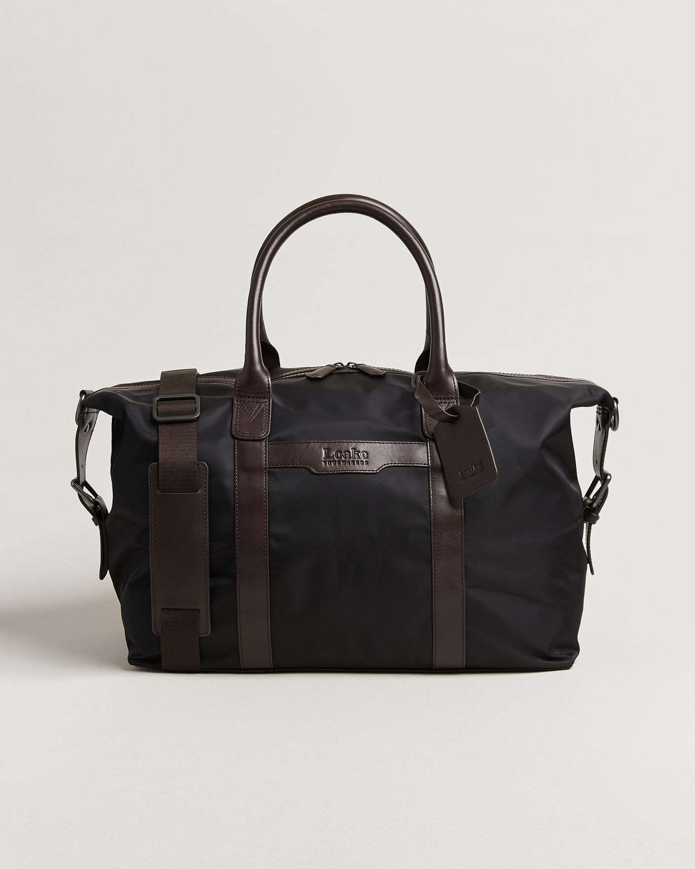 Mies | Laukut | Loake Shoemakers | Gower Nylon/Leather Holdall Black