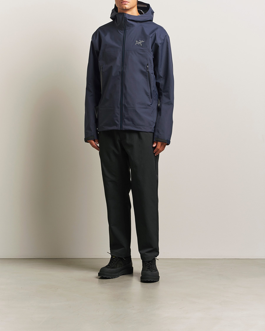 Mies | Takit | Arc'teryx | Beta Gore-Tex Jacket Black Sapphire